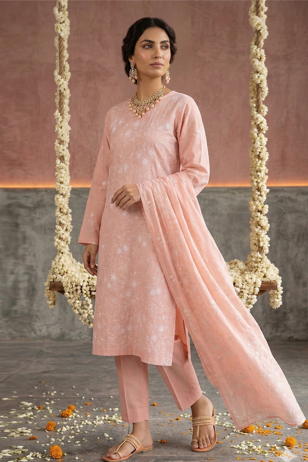 Noor E Fajar | Saira Luxury Lawn | NF-1561