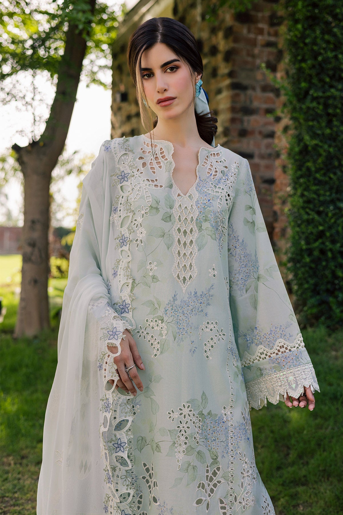 Nureh | Lily May Lawn | NE-262