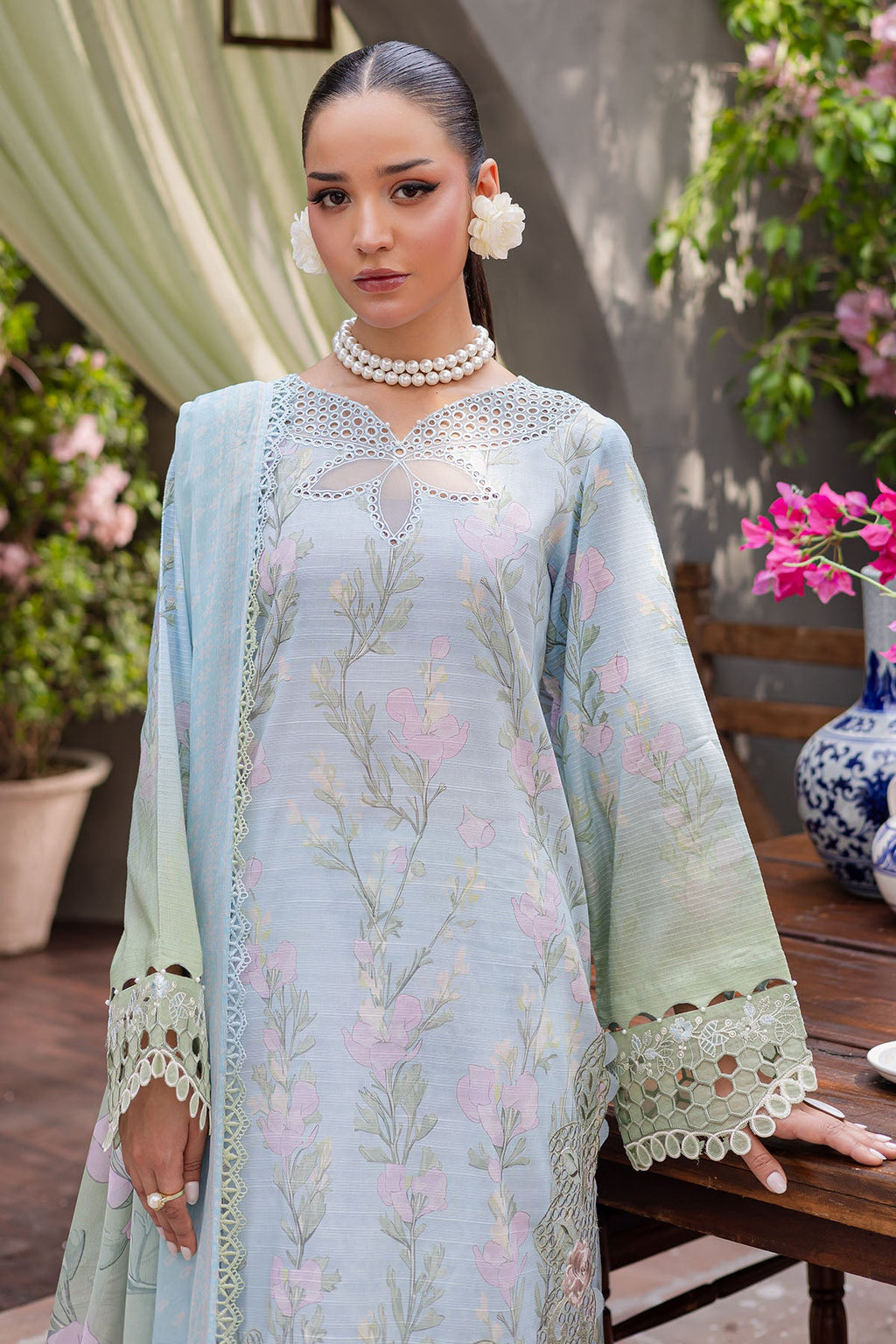 Nureh | Bloom Lawn | BL-07