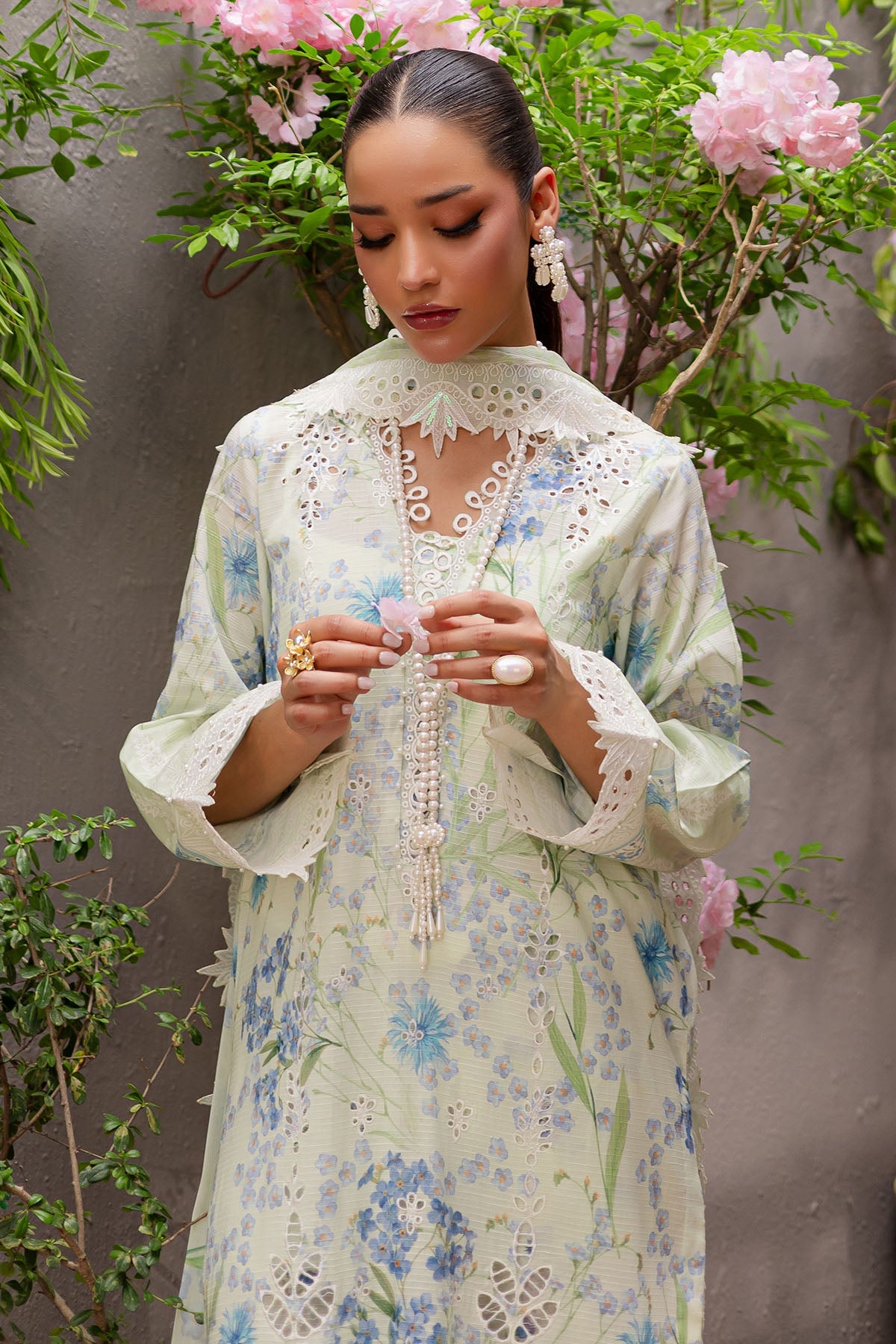 Nureh | Bloom Lawn | BL-12