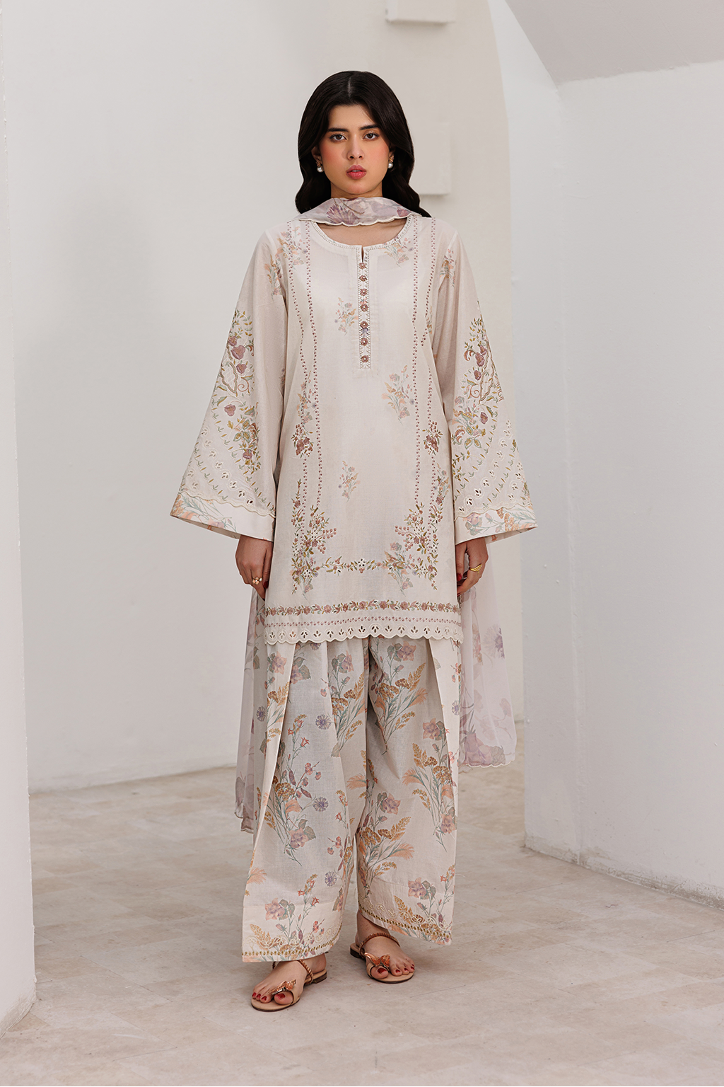 Iznik | Printed Lawn | UE-631