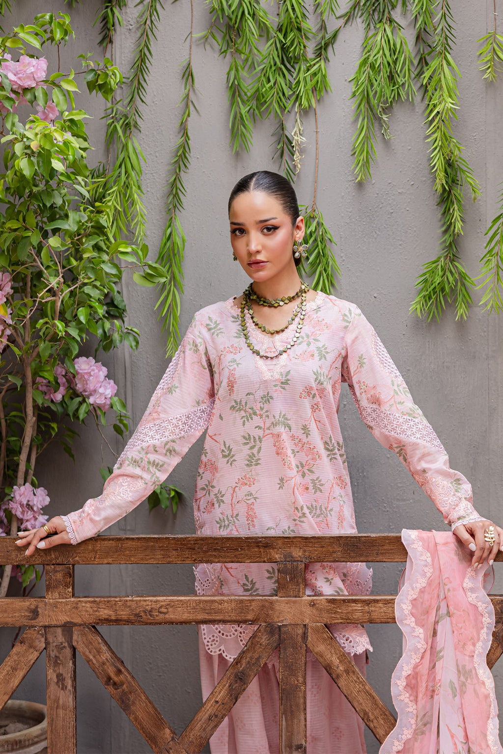 Nureh | Bloom Lawn | BL-08