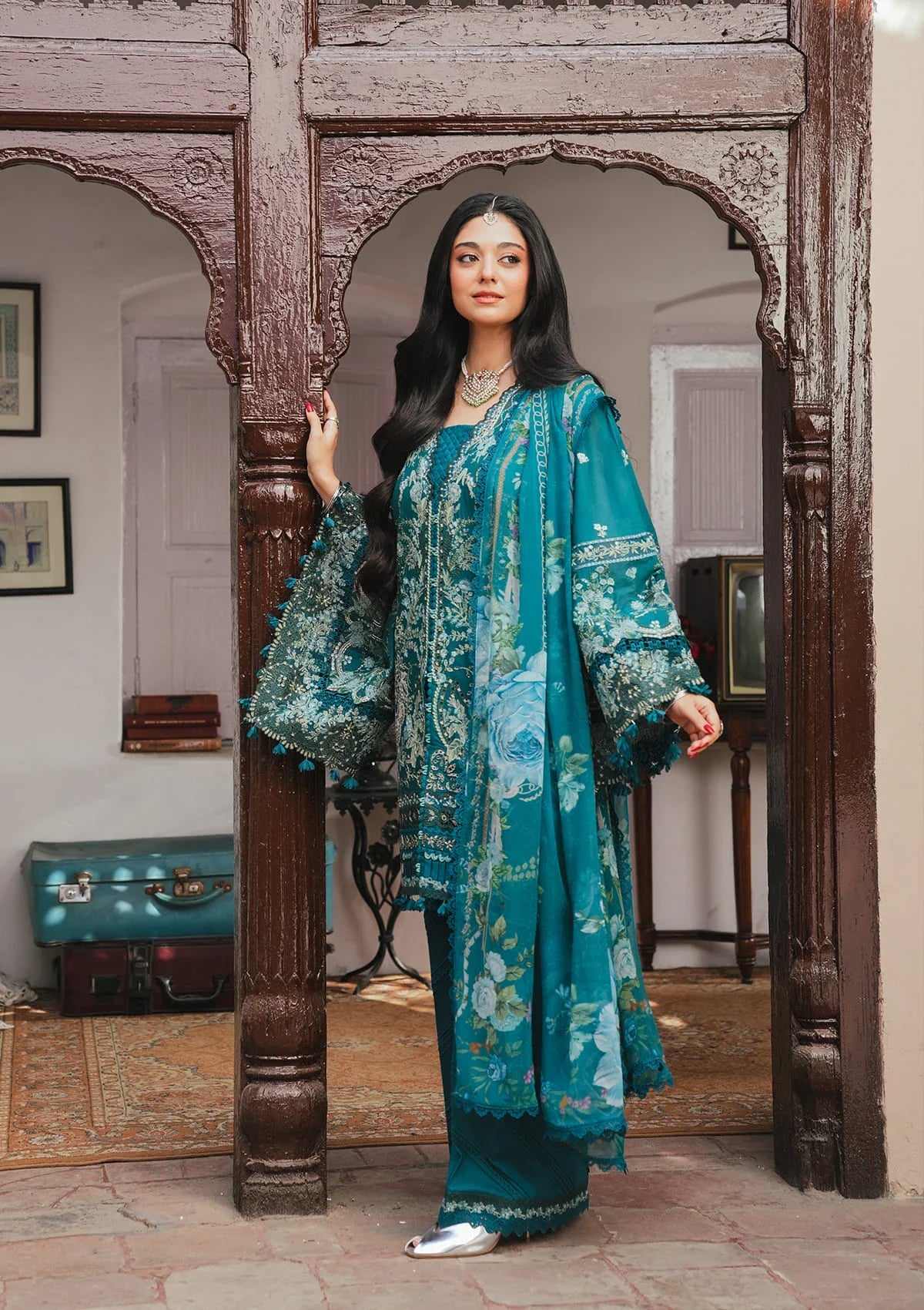 Kahf | Ek Fasana Luxury lawn '26 | Morni