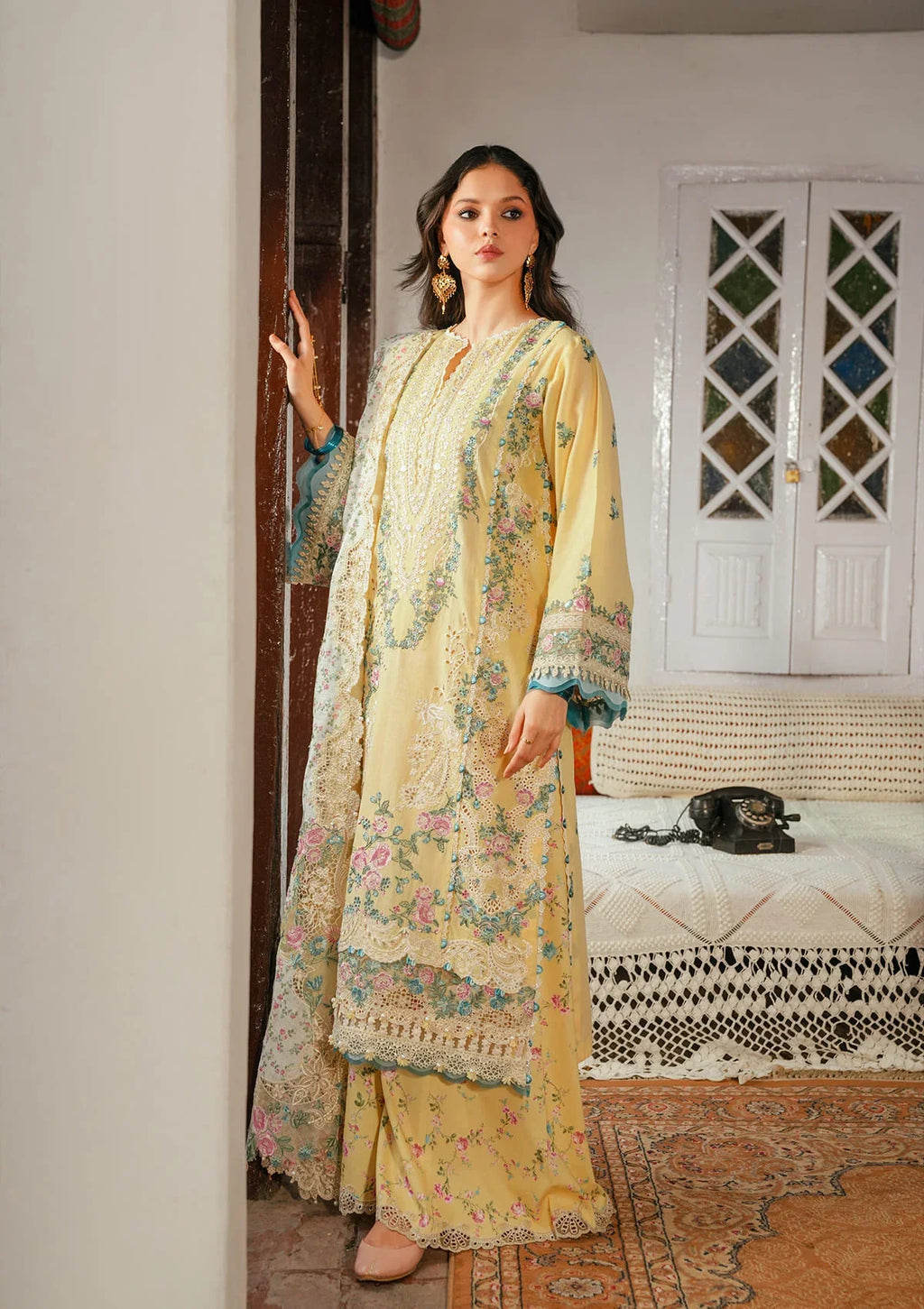 Kahf | Ek Fasana Luxury lawn '26 | Muskaan