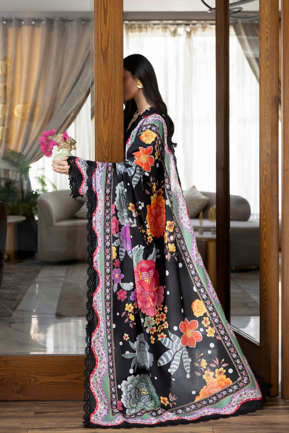 Naqsh | Midnight Meadow Lawn | Noir