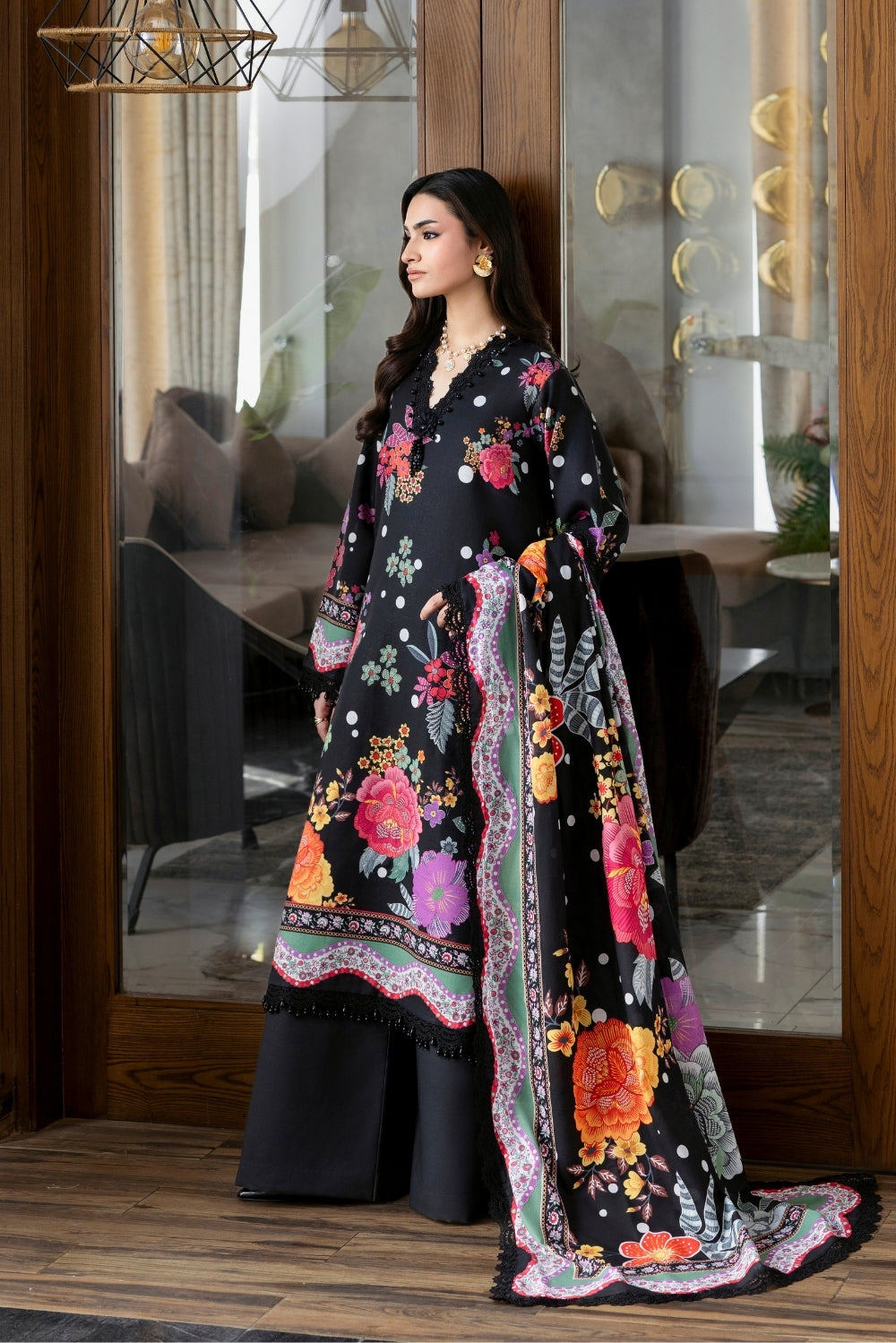 Naqsh | Midnight Meadow Lawn | Noir