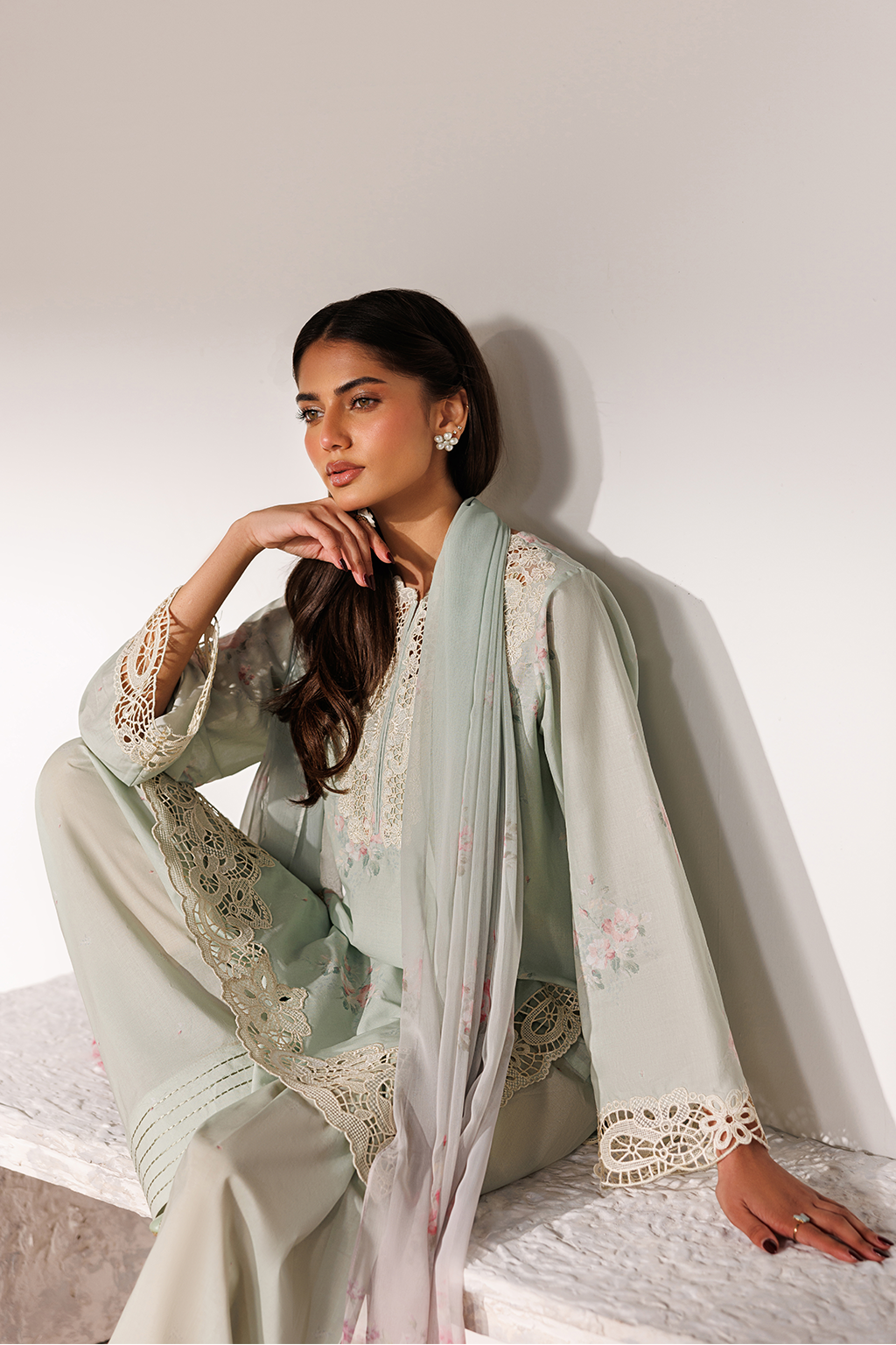Iznik | Printed Lawn | UE-633