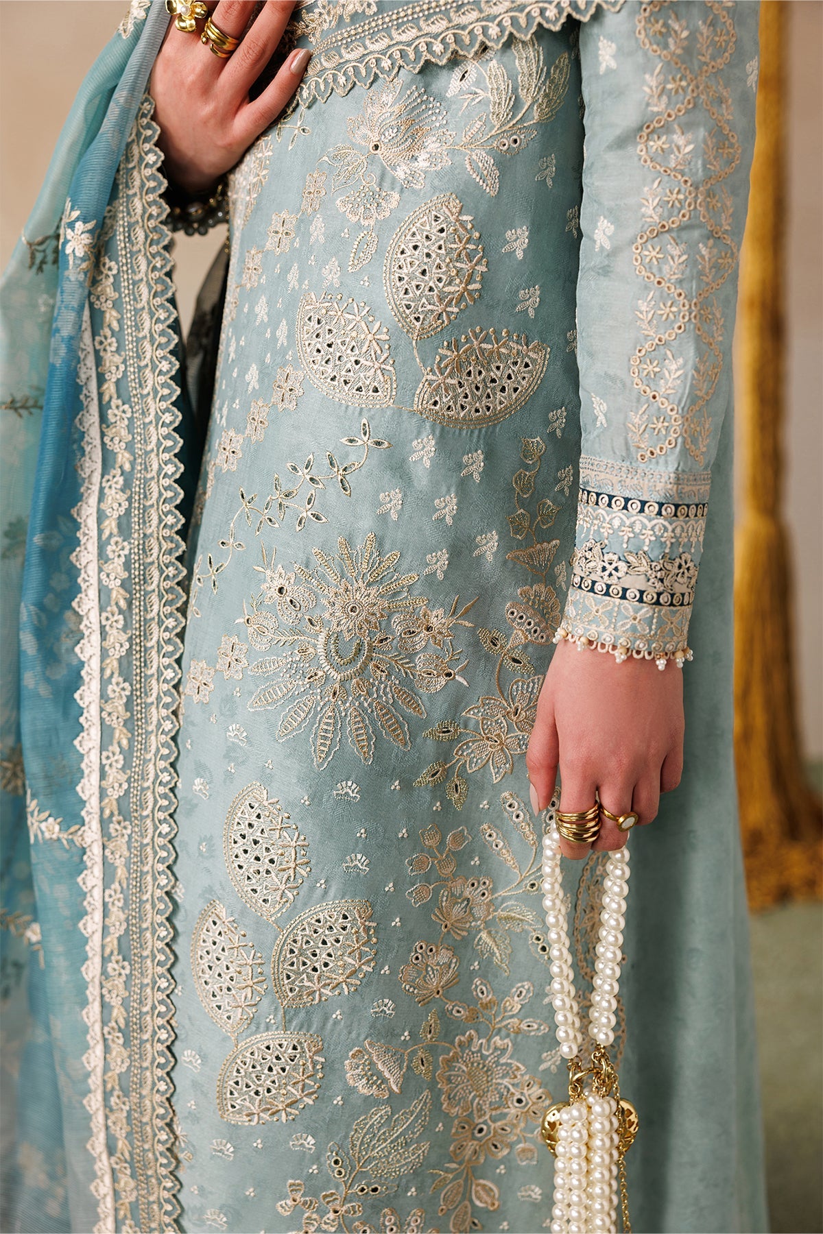 BAROQUE |EMBROIDERED LAWN | EL26-D01