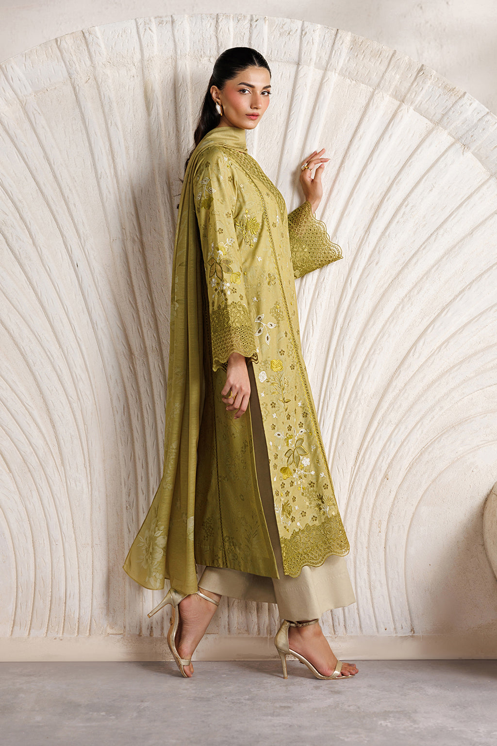 Iznik | Festive Embroidered Lawn | IBE-09