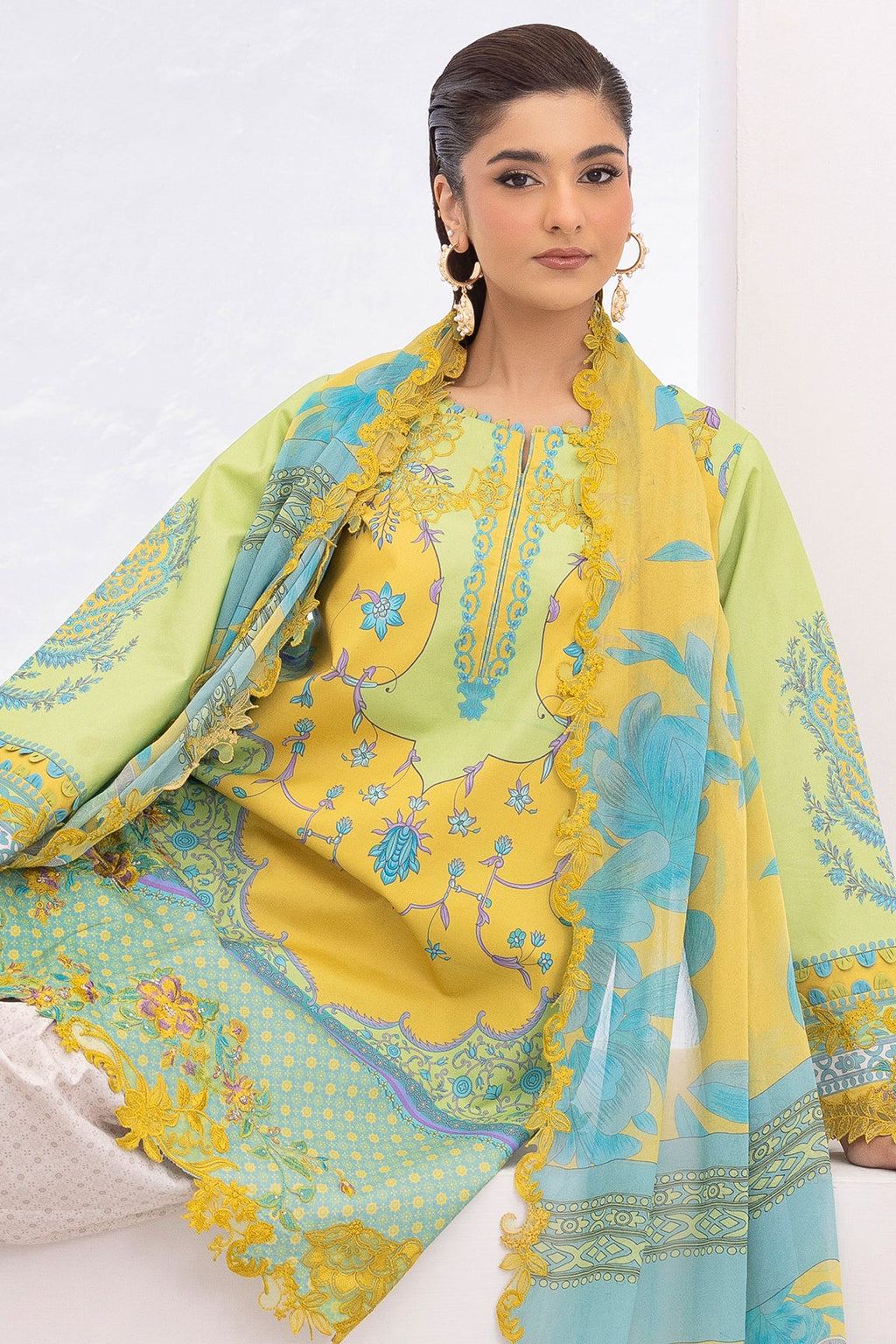 Charizma | Rang-e-Bahar Lawn VOL 3 | CRB6-26