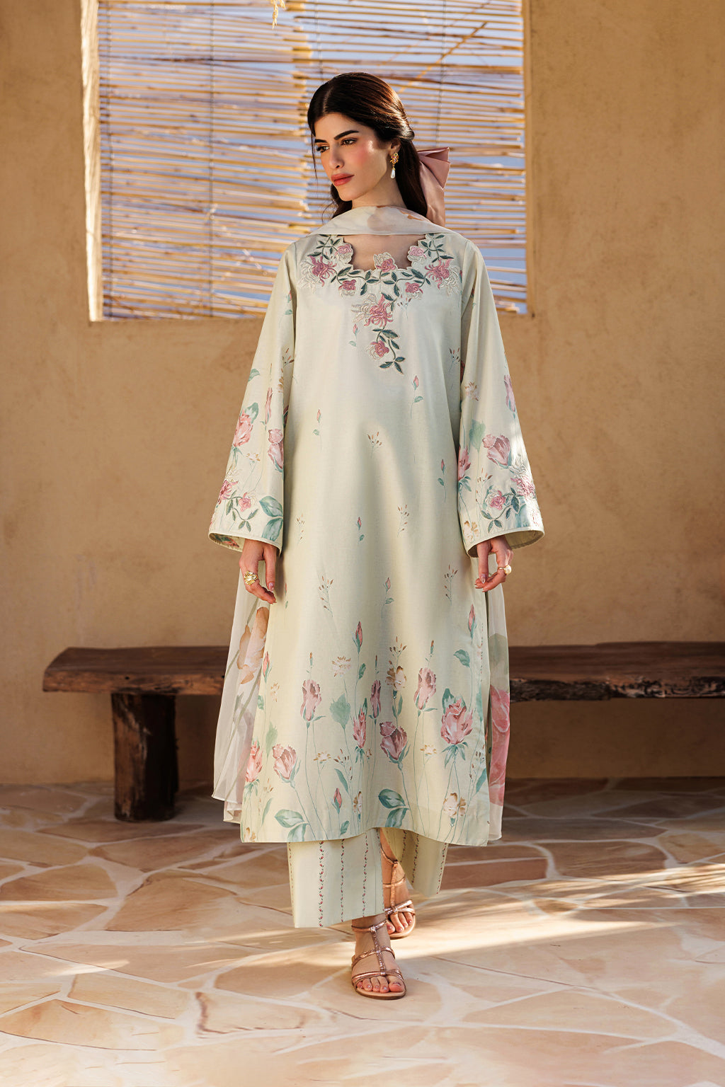 Iznik | Printed Lawn 26 | UE-672