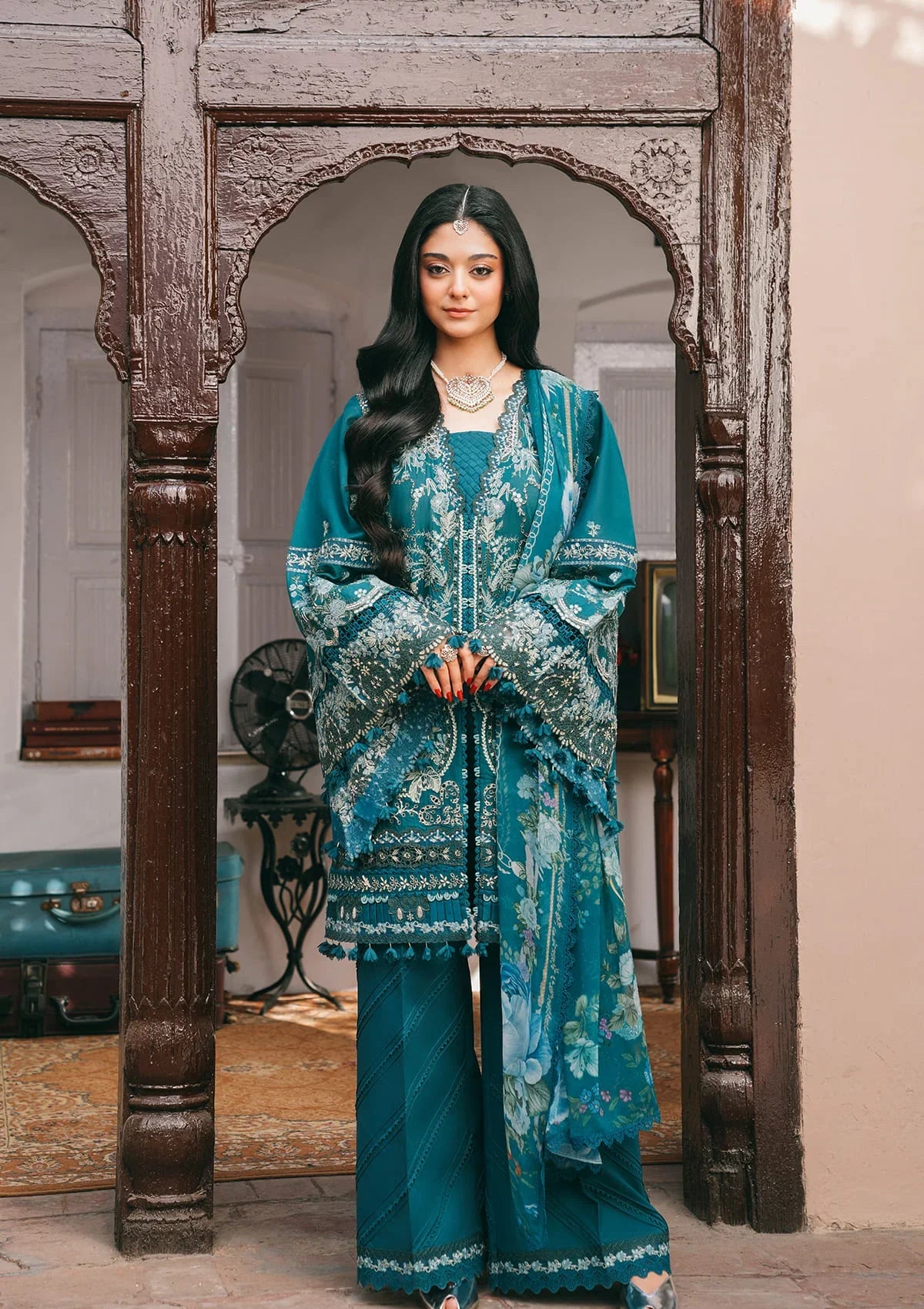 Kahf | Ek Fasana Luxury lawn '26 | Morni