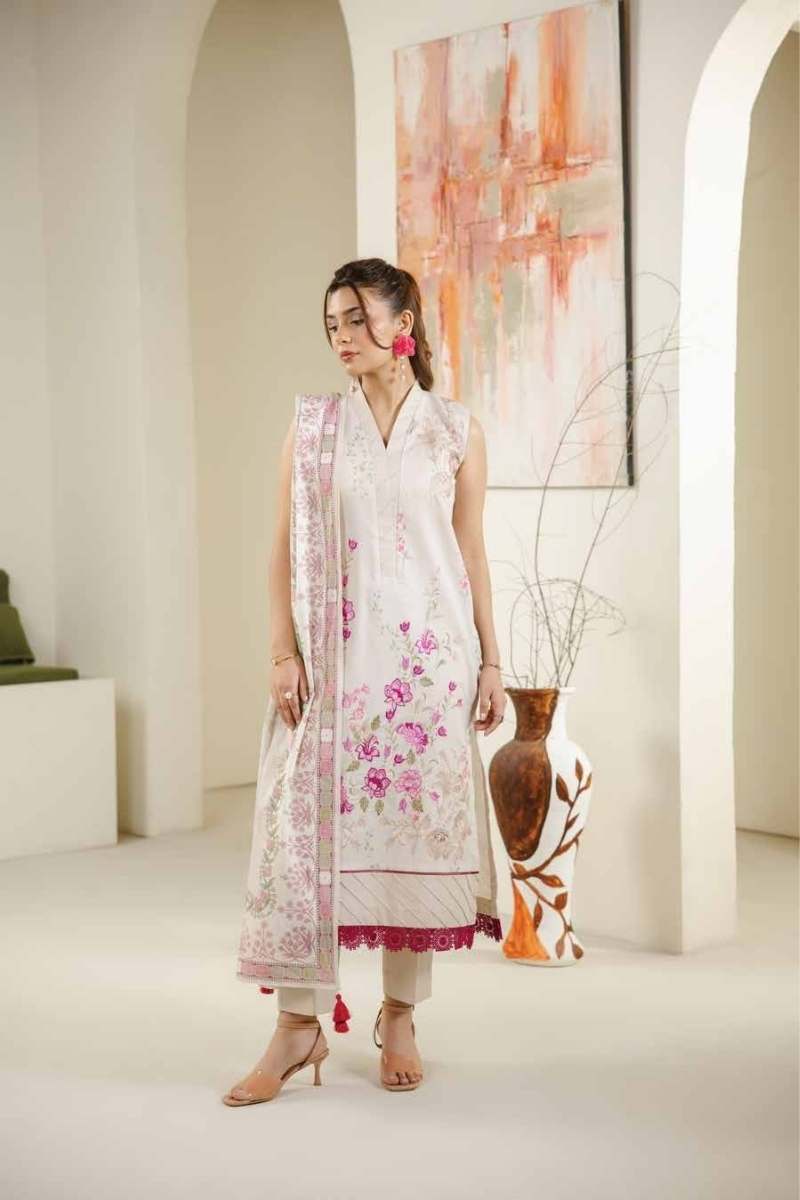 Ayleen | Book Rangkaari collection '26 | Nooreh