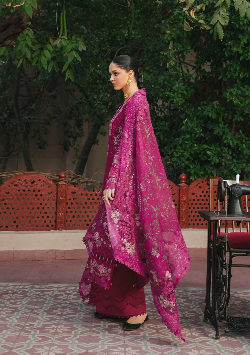 Kahf | Ek Fasana Luxury lawn '26 | Naveli