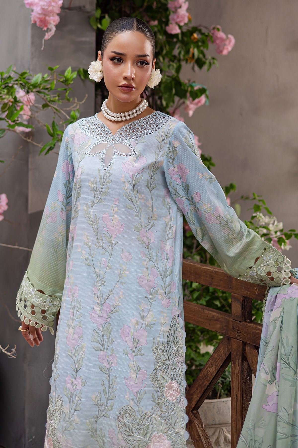 Nureh | Bloom Lawn | BL-07