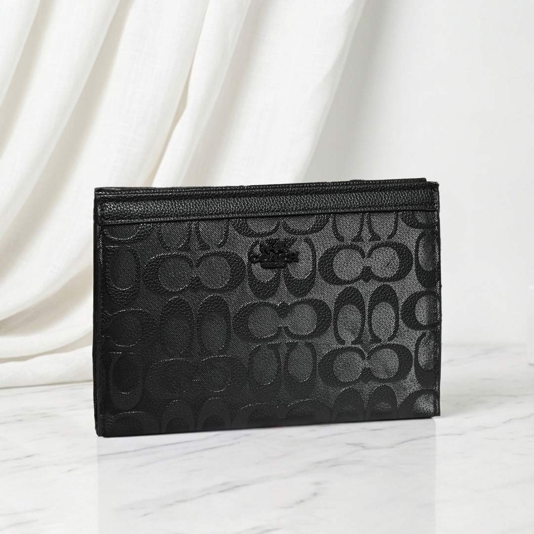Louis Vuitton | Men Pouch | LV-03