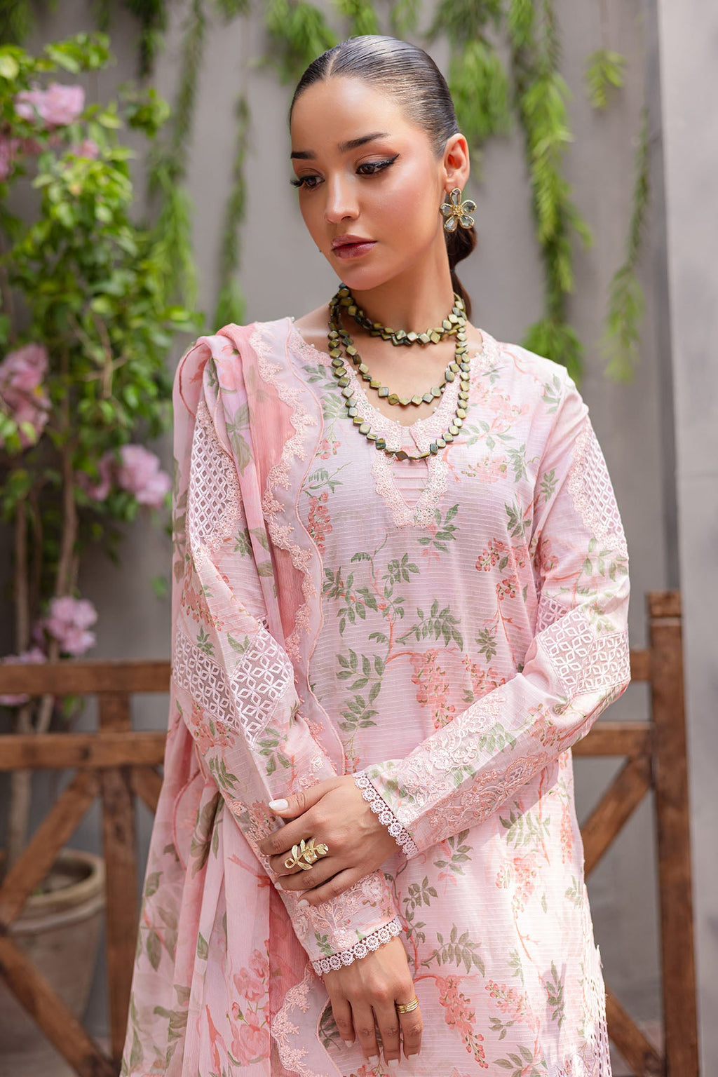 Nureh | Bloom Lawn | BL-08
