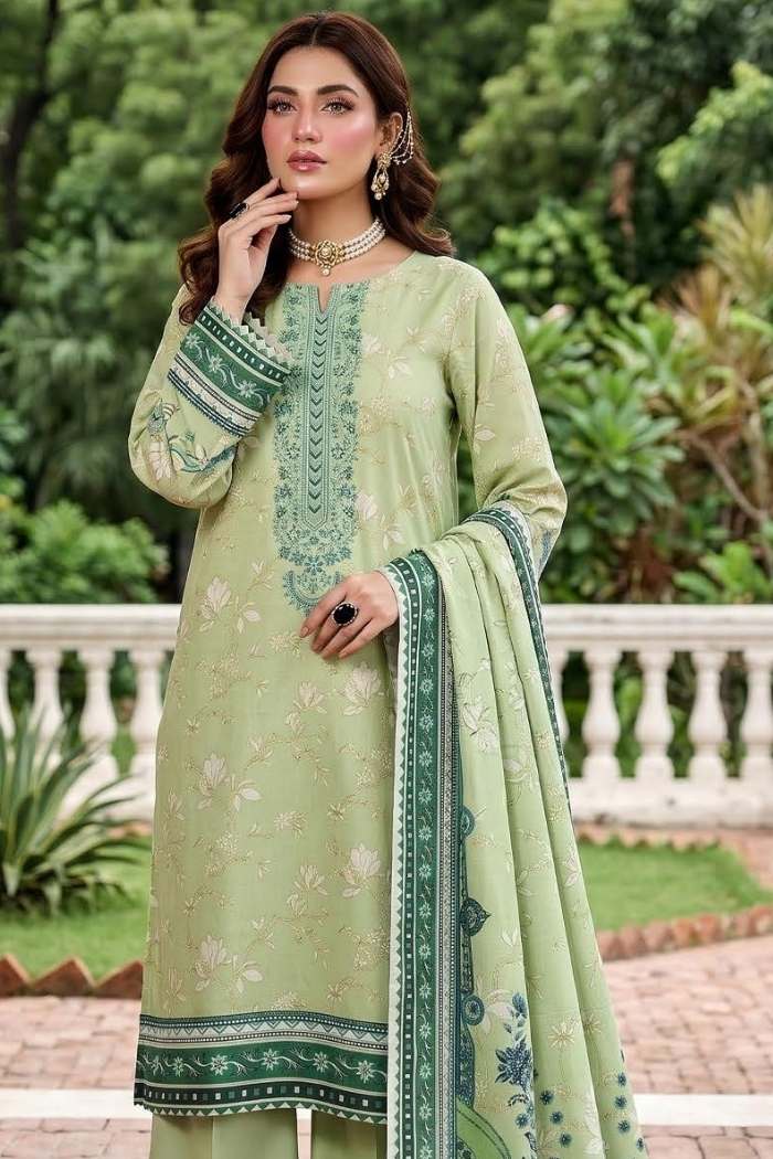 Mushaim | 3 Pc Lawn VOL 8 | M8-02