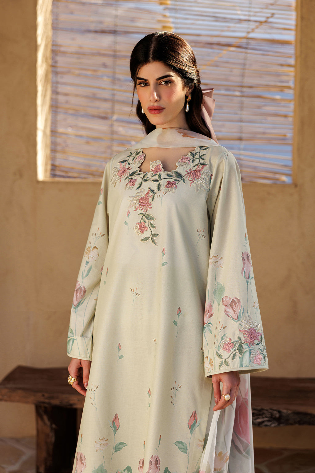 Iznik | Printed Lawn 26 | UE-672