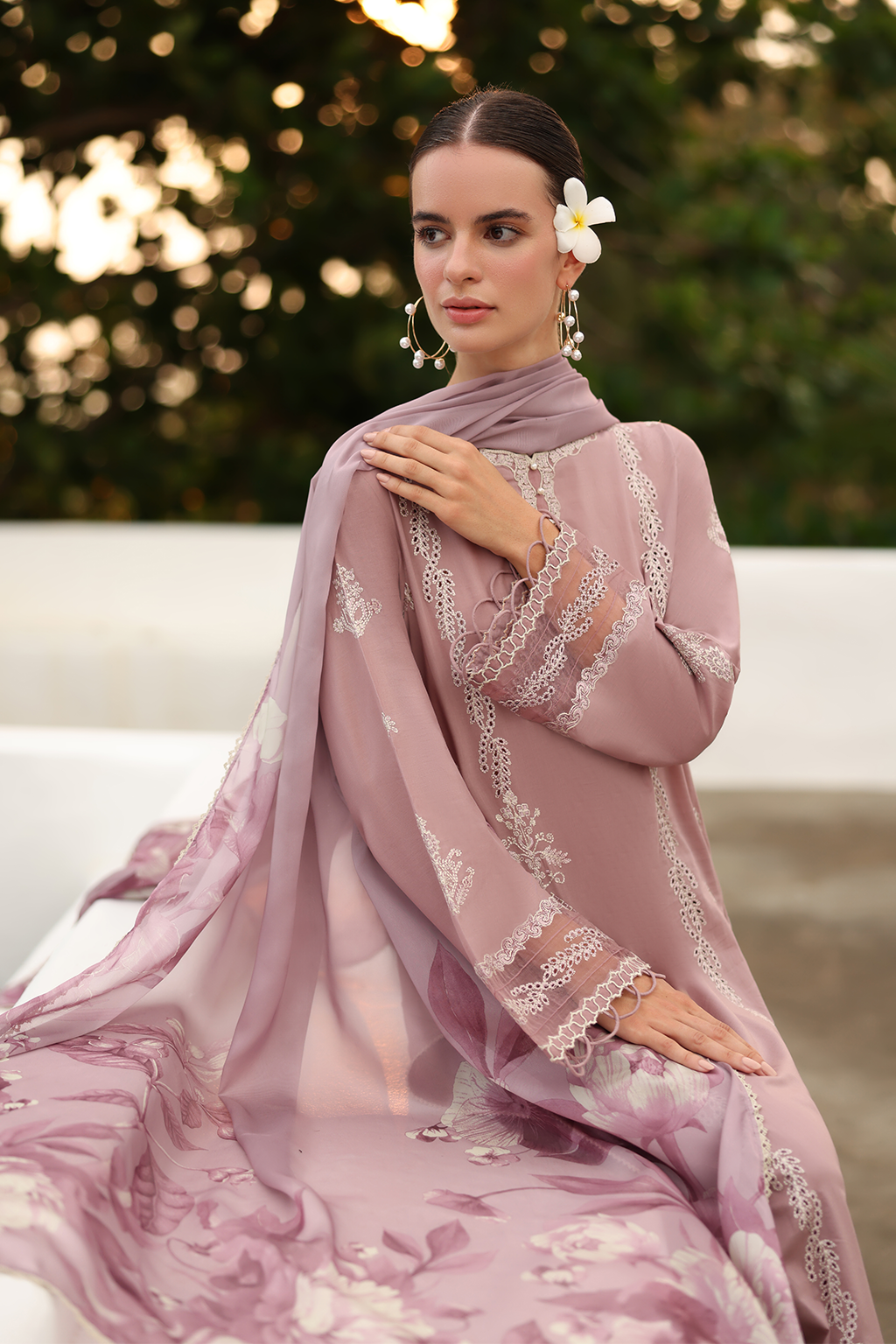 Iznik | Exclusive Printed Lawn | UE-525