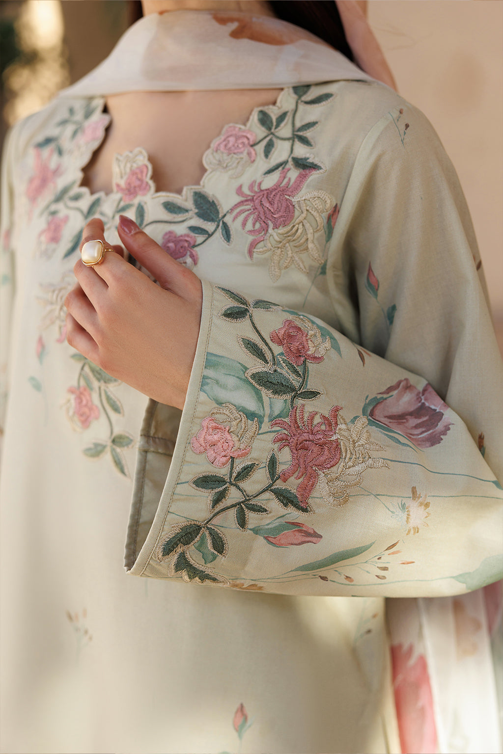Iznik | Printed Lawn 26 | UE-672