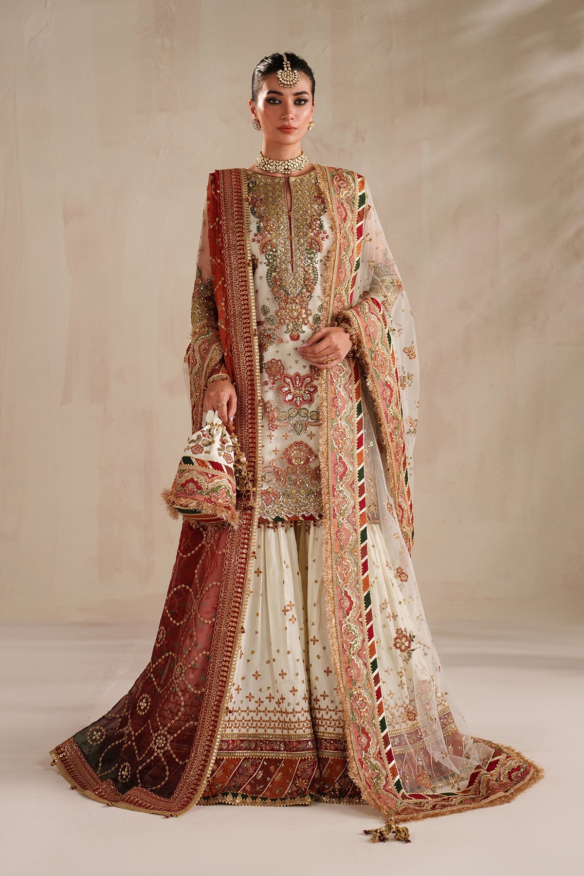 Baroque | EMBROIDERED NET | UF-4368