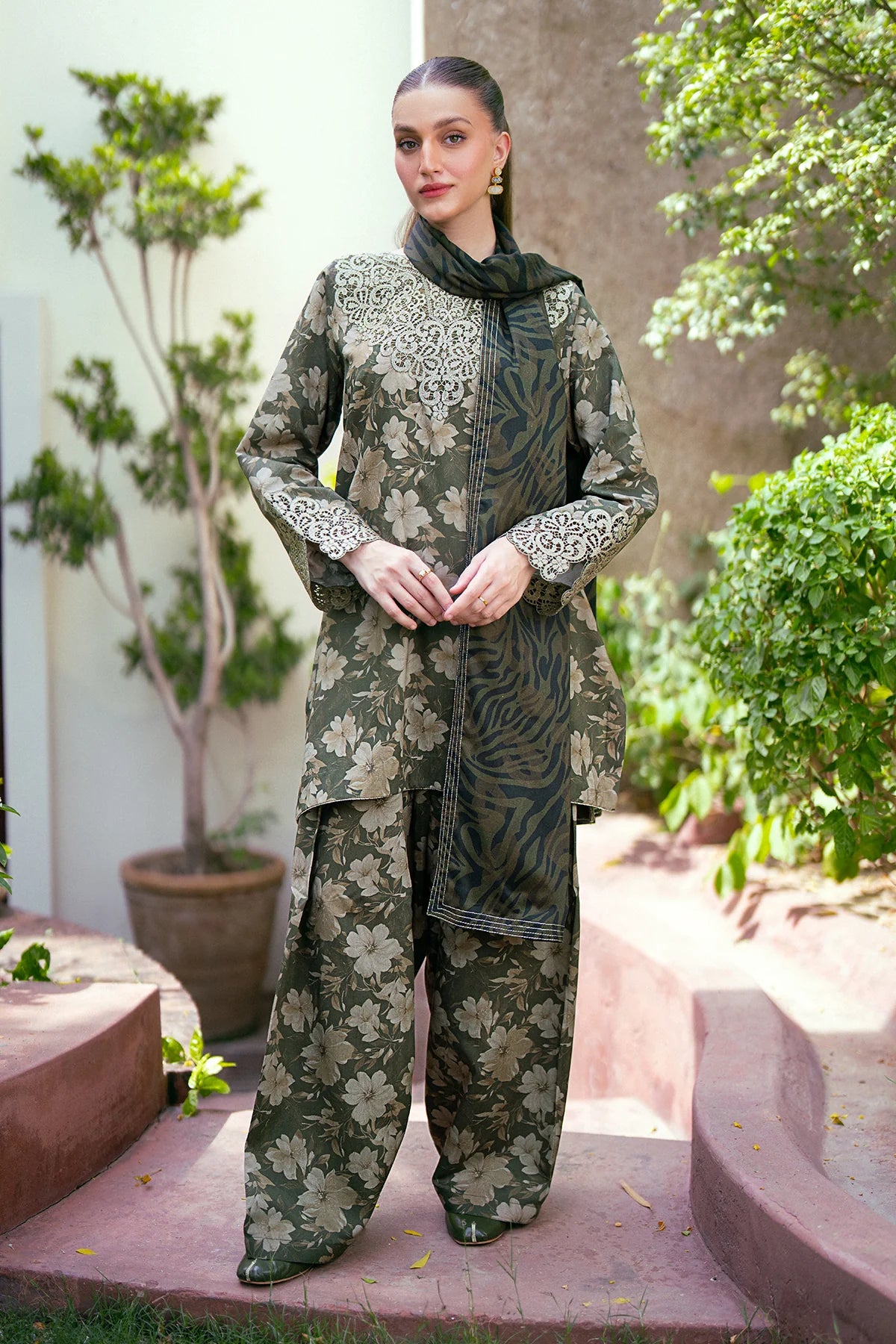 Baroque | EMBROIDERED VISCOSE |  UF-764