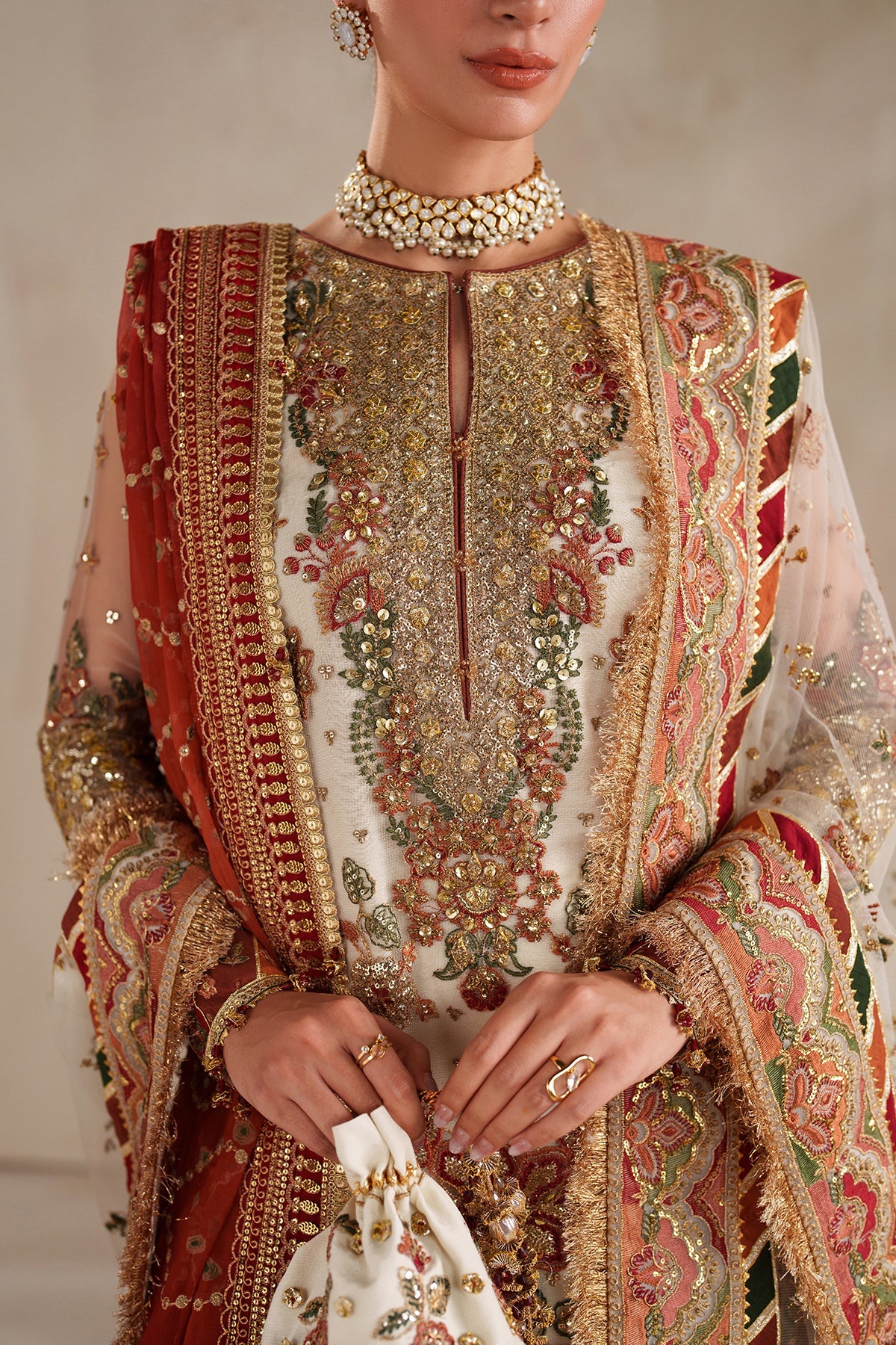 Baroque | EMBROIDERED NET | UF-4368
