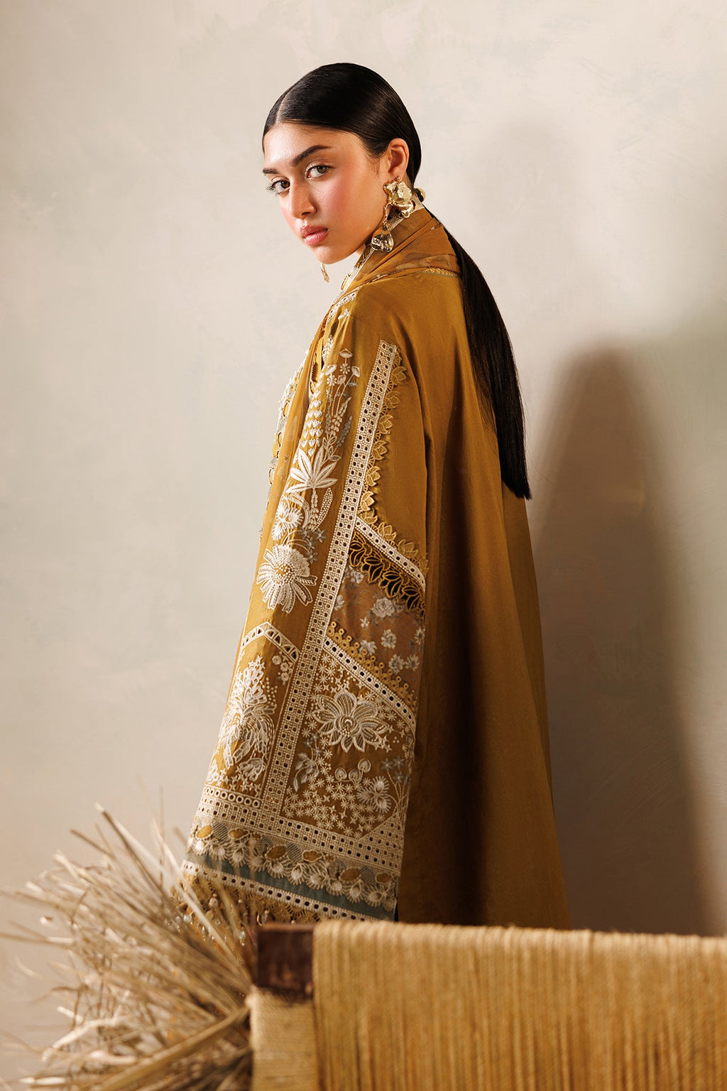 BAROQUE |EMBROIDERED LAWN | EL26-D07
