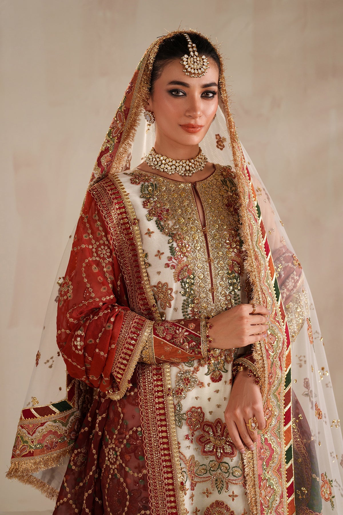 Baroque | EMBROIDERED NET | UF-4368