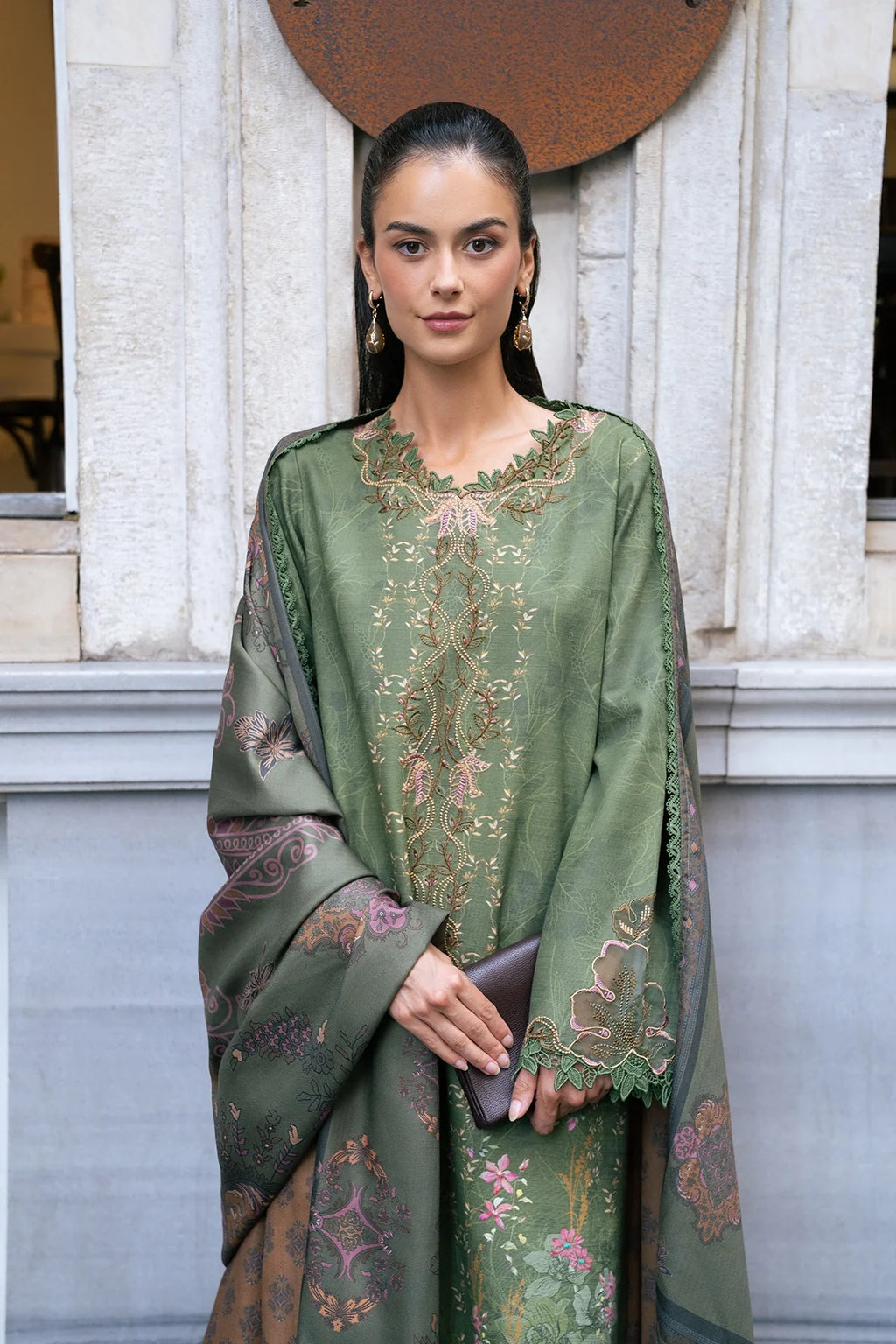 Rang Rasiya | Meet Me in Istanbul Khaddar Winter | Amber