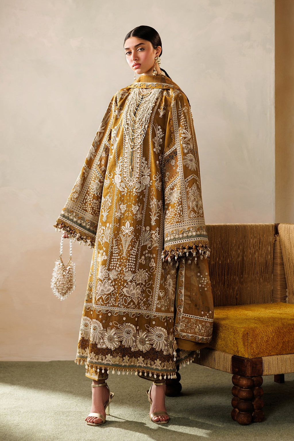 BAROQUE |EMBROIDERED LAWN | EL26-D07
