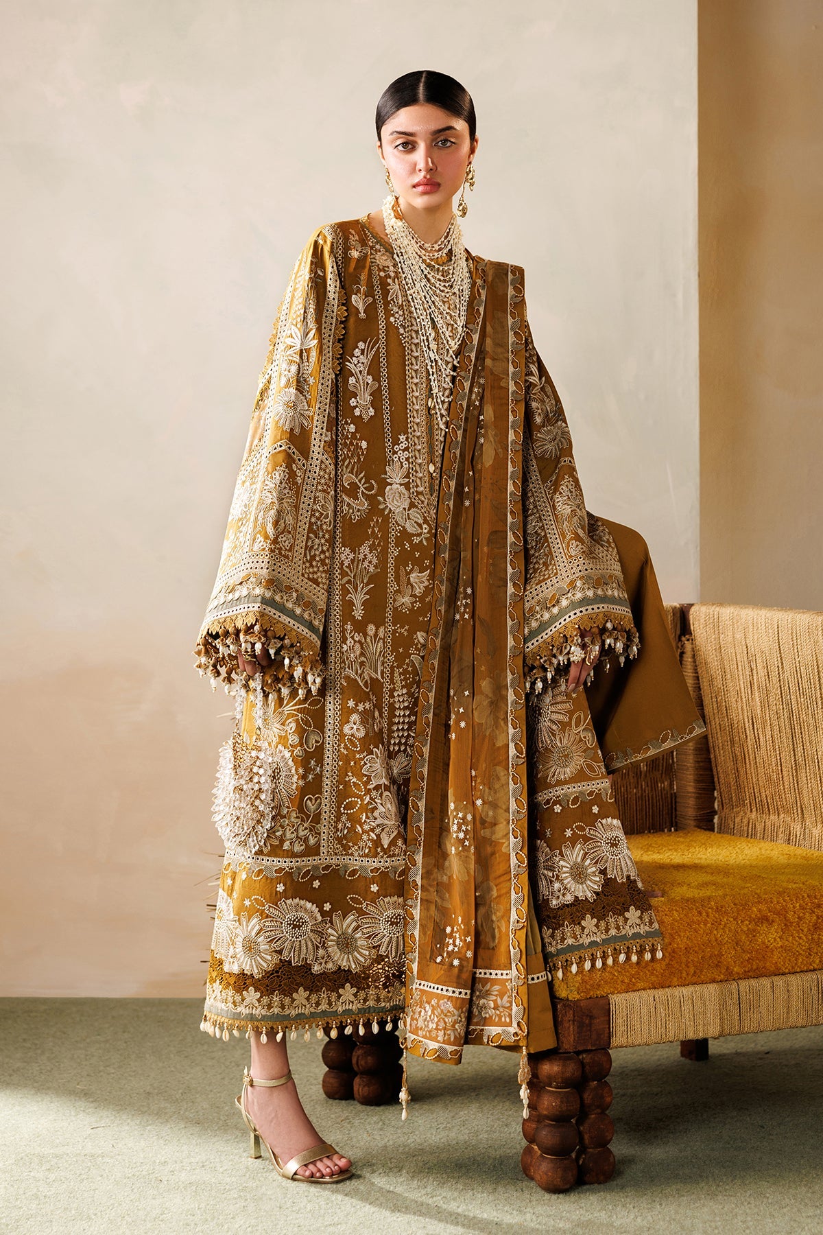 BAROQUE |EMBROIDERED LAWN | EL26-D07