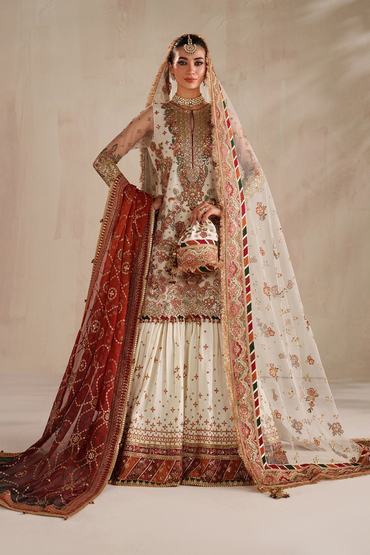 Baroque | EMBROIDERED NET | UF-4368