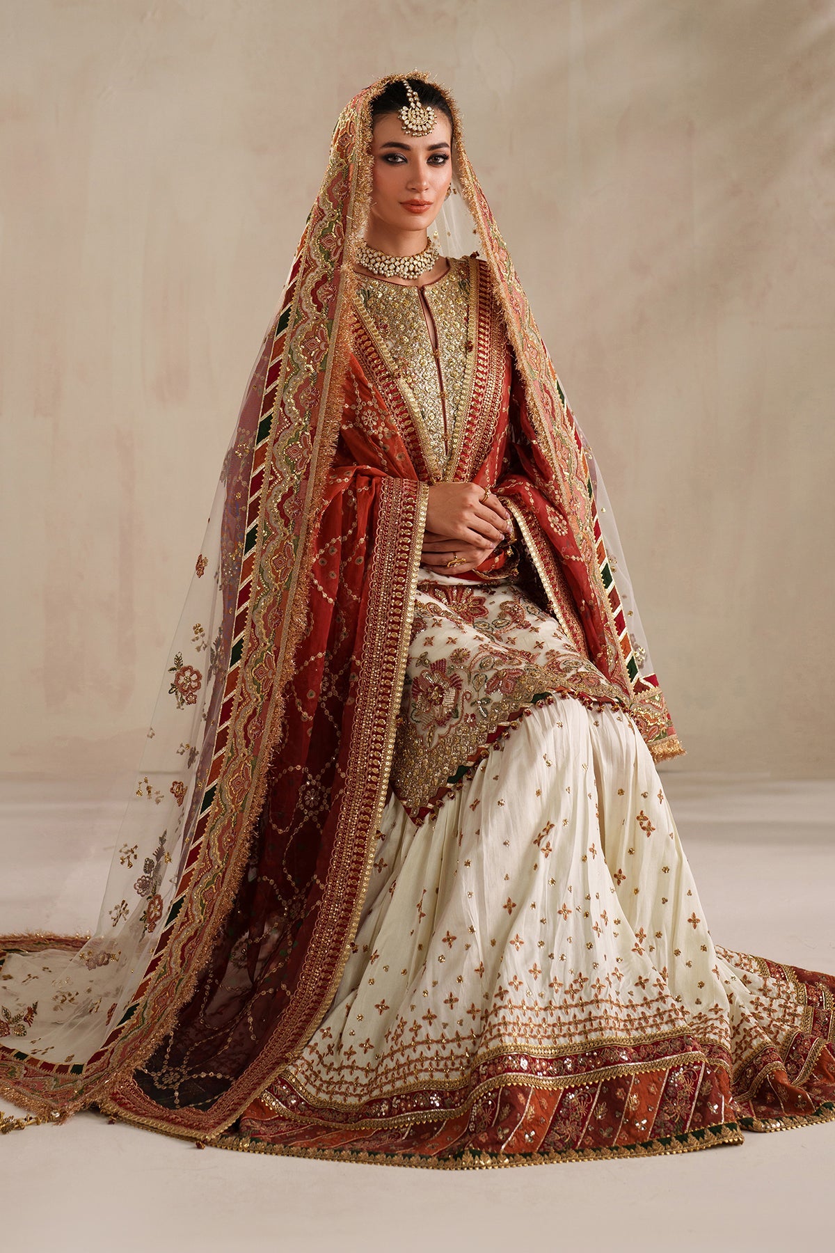 Baroque | EMBROIDERED NET | UF-4368