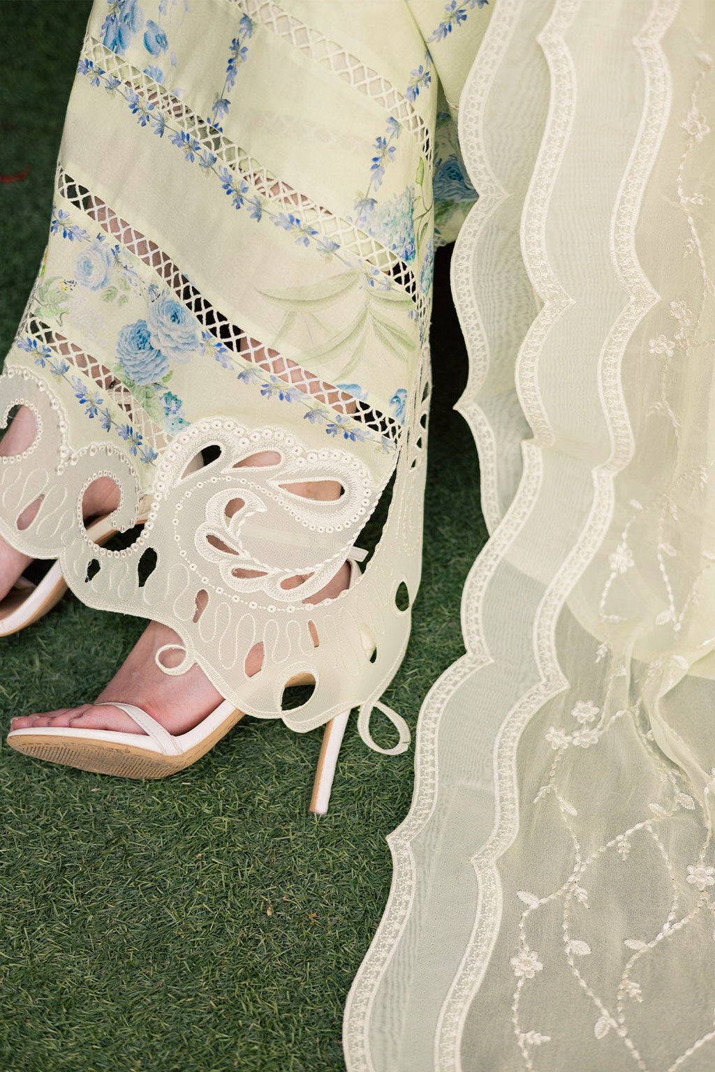 Nureh | Lily May Lawn | NE-259