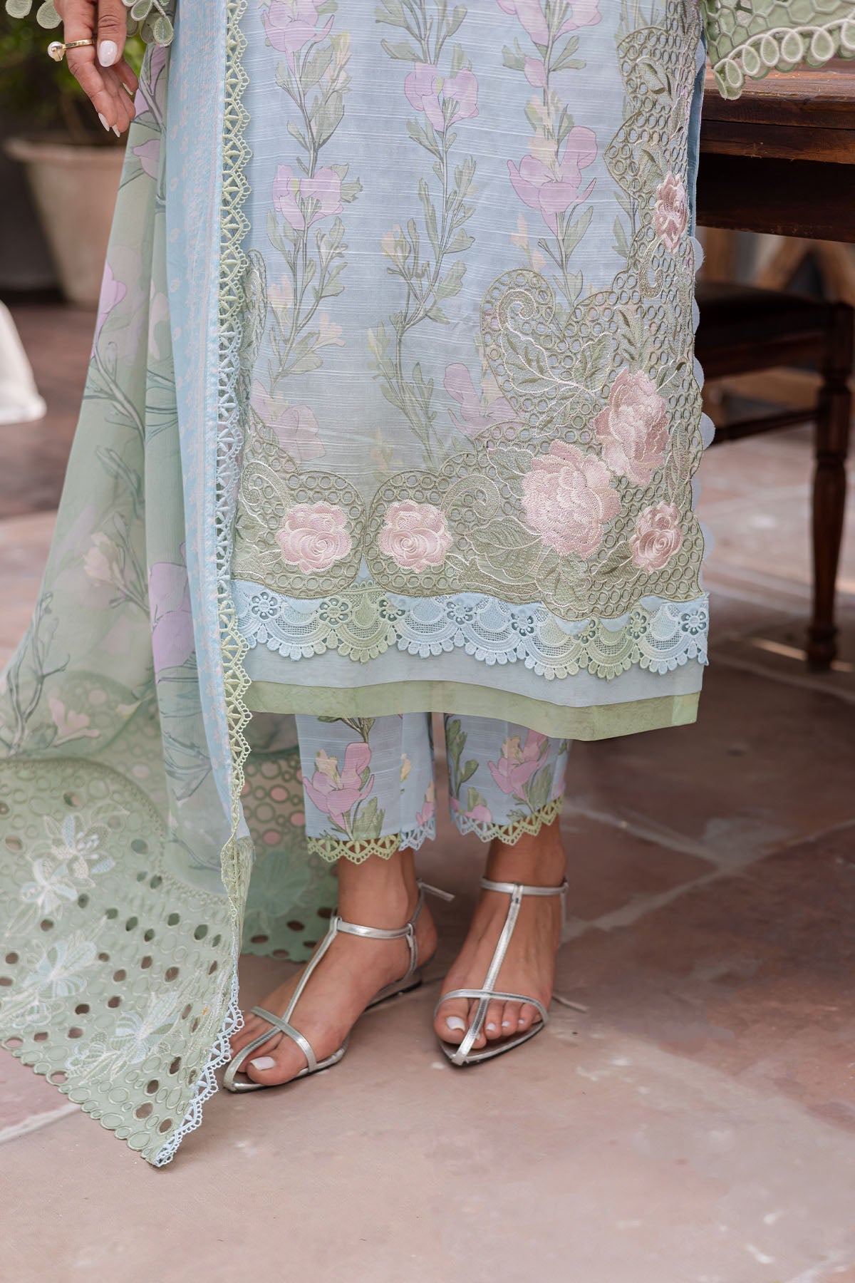 Nureh | Bloom Lawn | BL-07