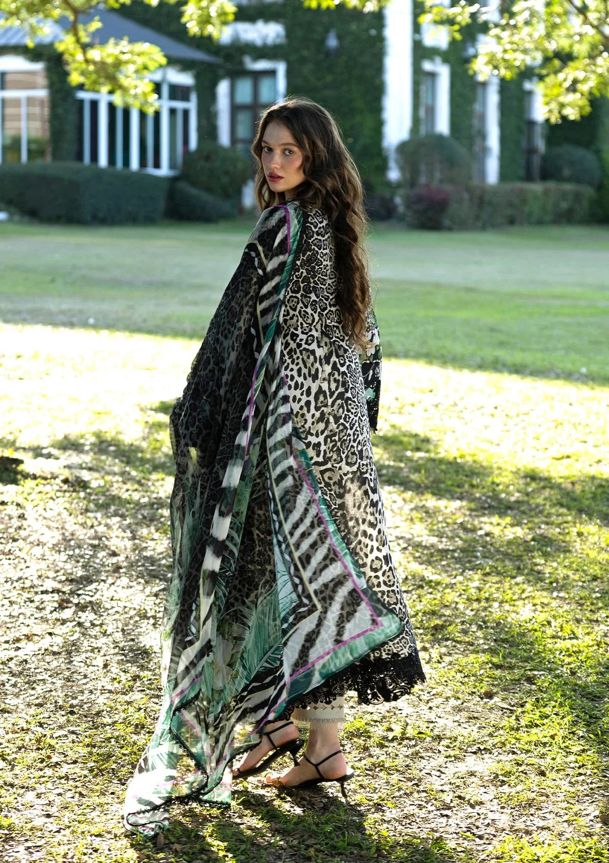 Elaf | Signature Embroidered Printed Lawn | Belladurne