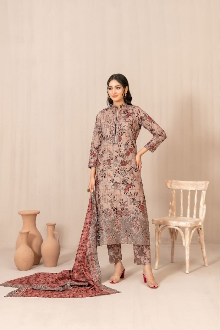 Tawakaal | Almahyra 3Pcs Embroidered Khaddar Winter suiting | D-5594