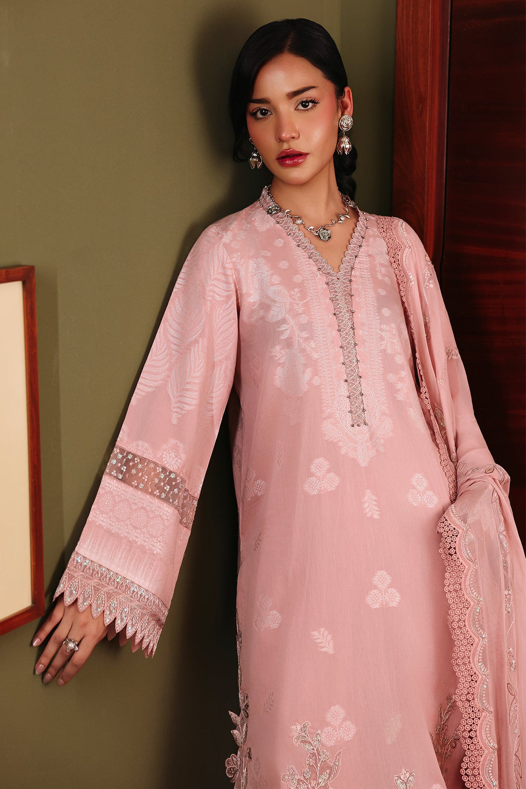 Nureh | Maya Embroidered Jacquared | NJ-111