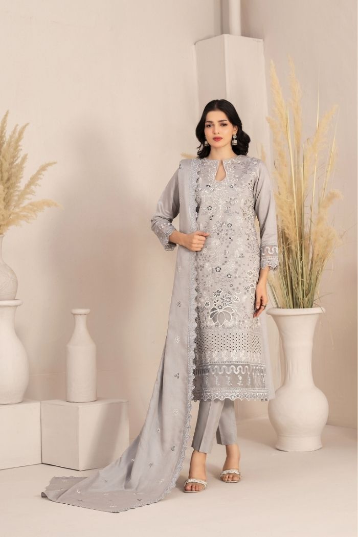 Tawakaal | Oryn 3Pcs Embroidered Viscose Zari | D-5055