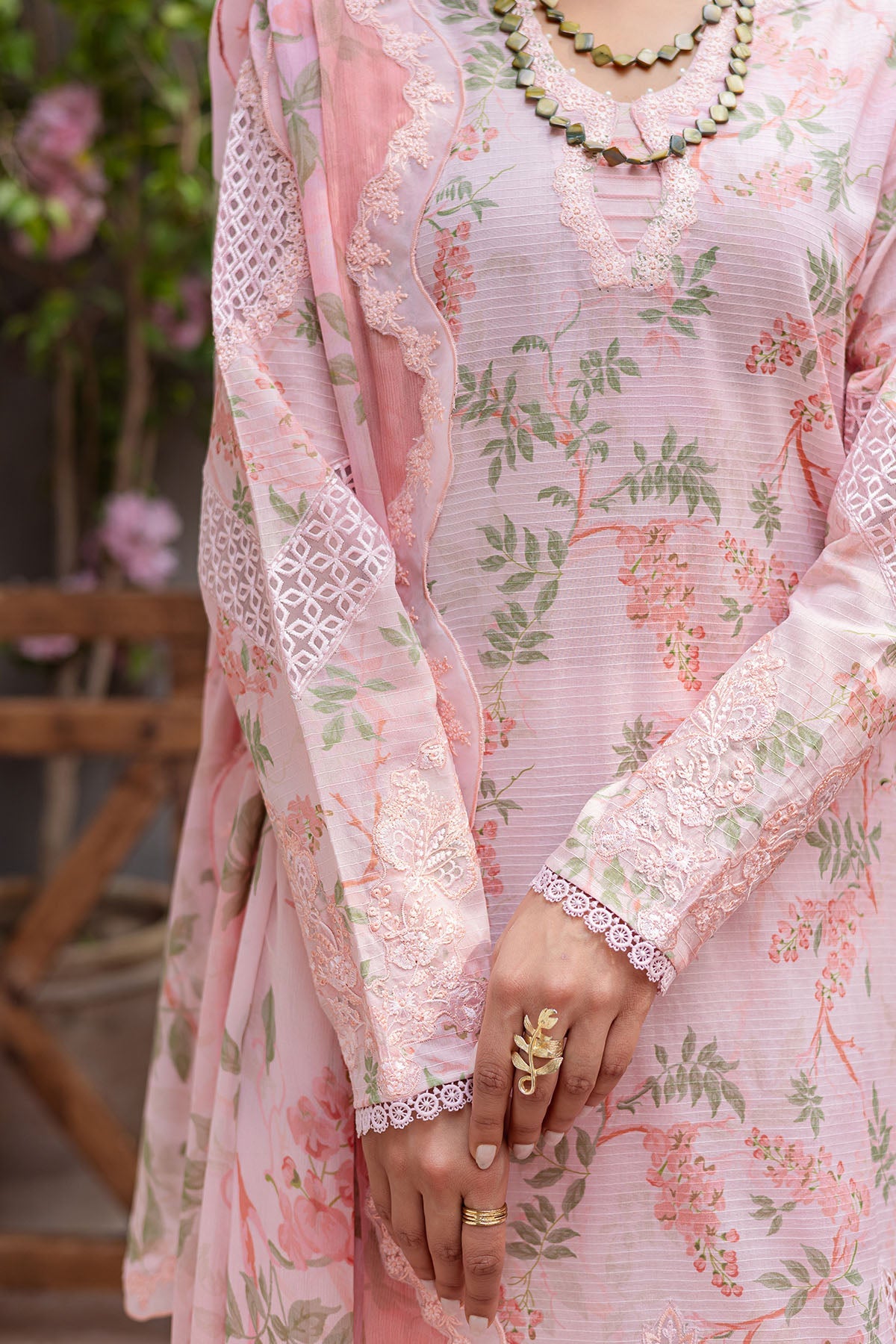Nureh | Bloom Lawn | BL-08