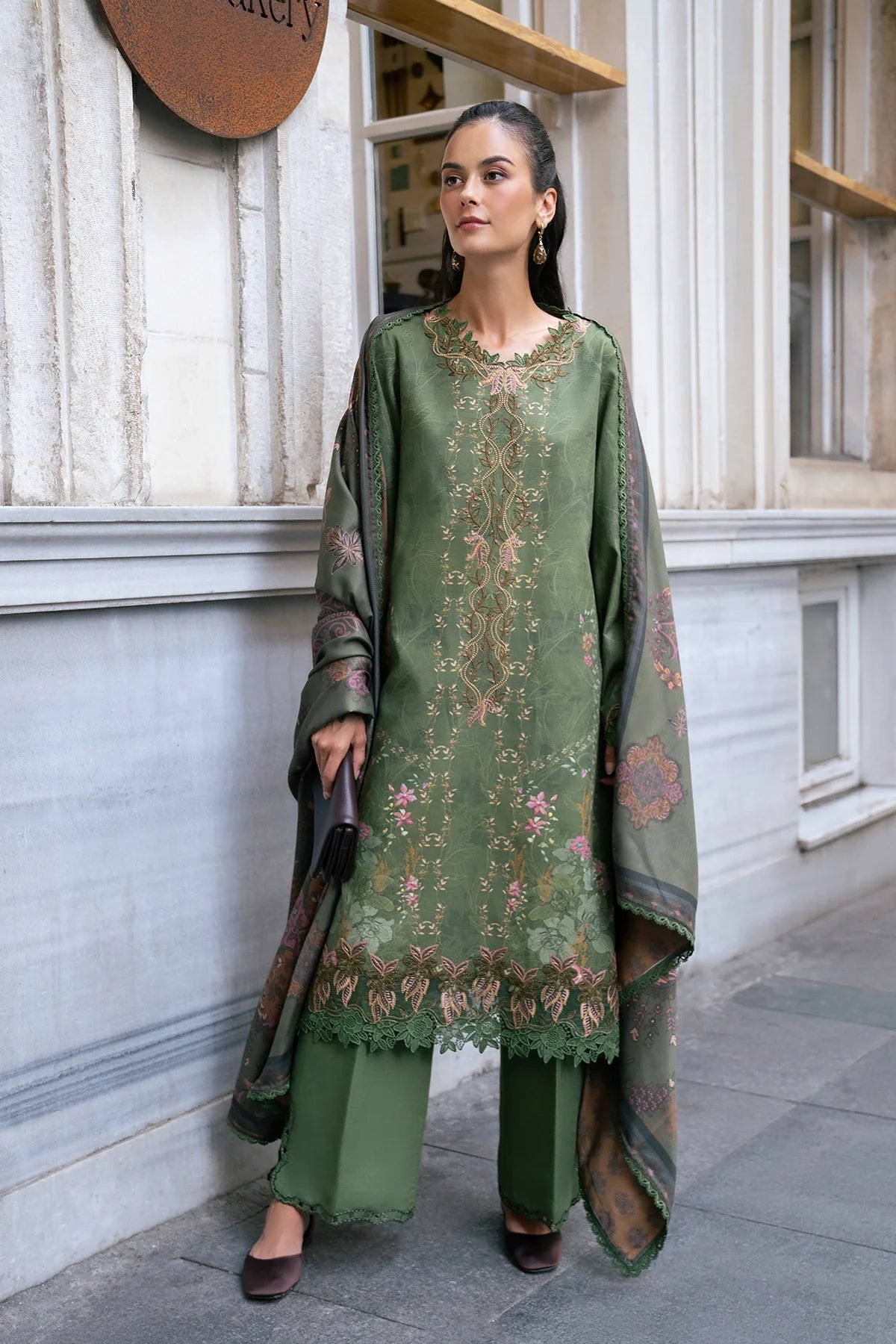 Rang Rasiya | Meet Me in Istanbul Khaddar Winter | Amber