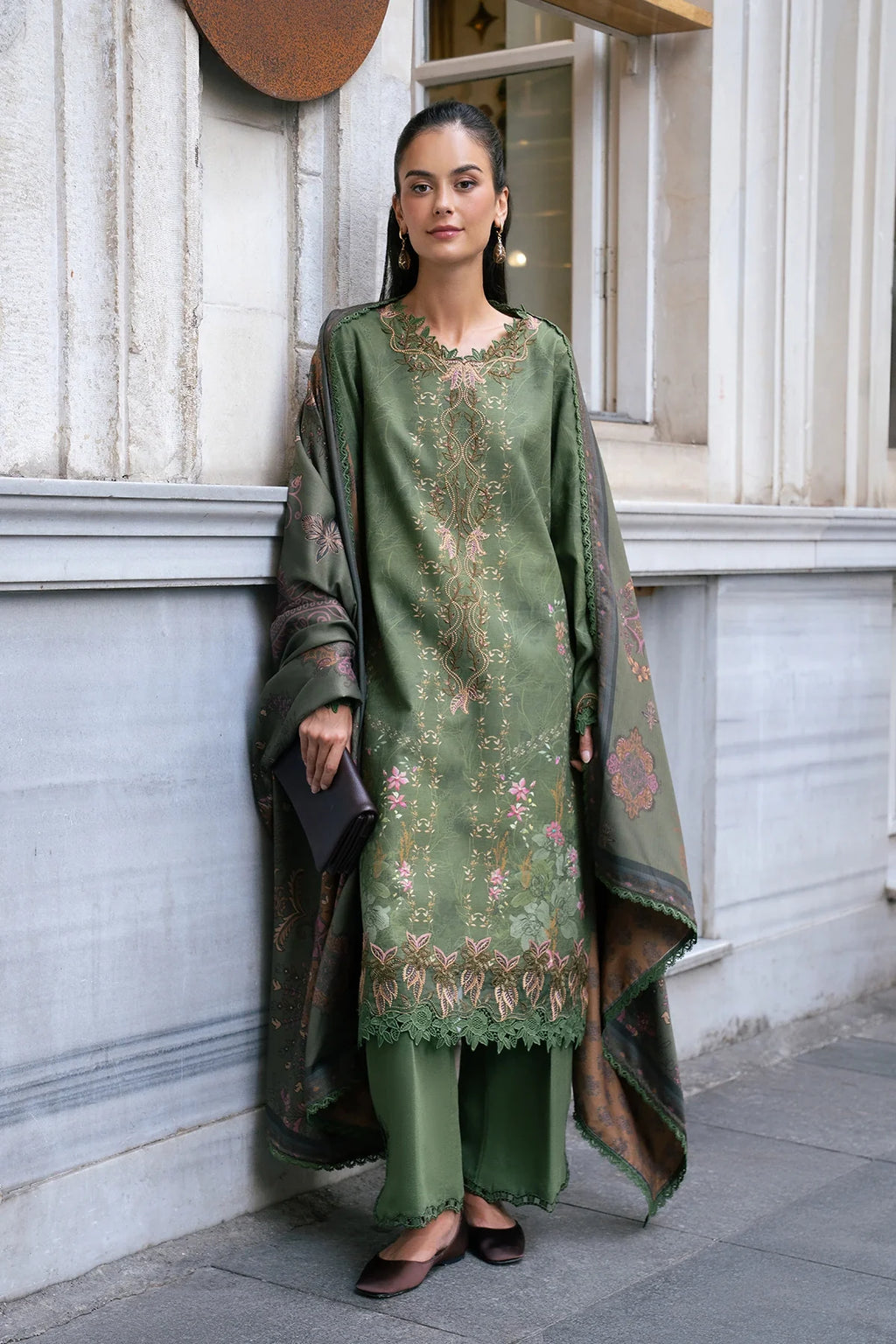 Rang Rasiya | Meet Me in Istanbul Khaddar Winter | Amber