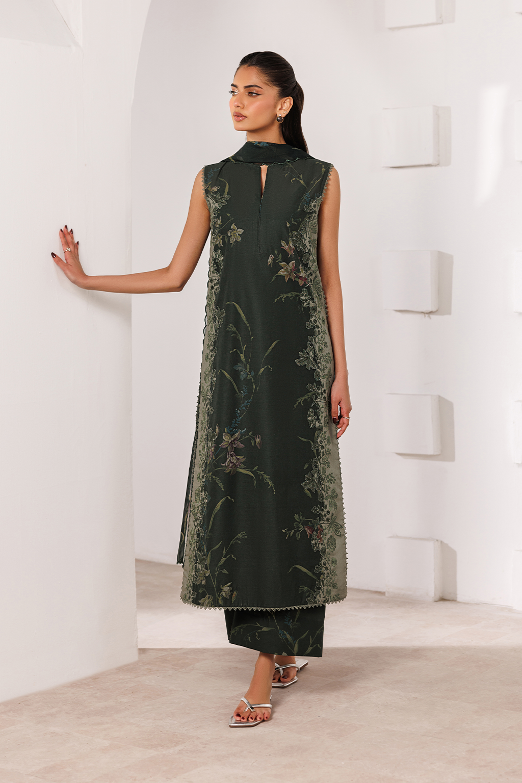 Iznik | Printed Lawn | UE-639