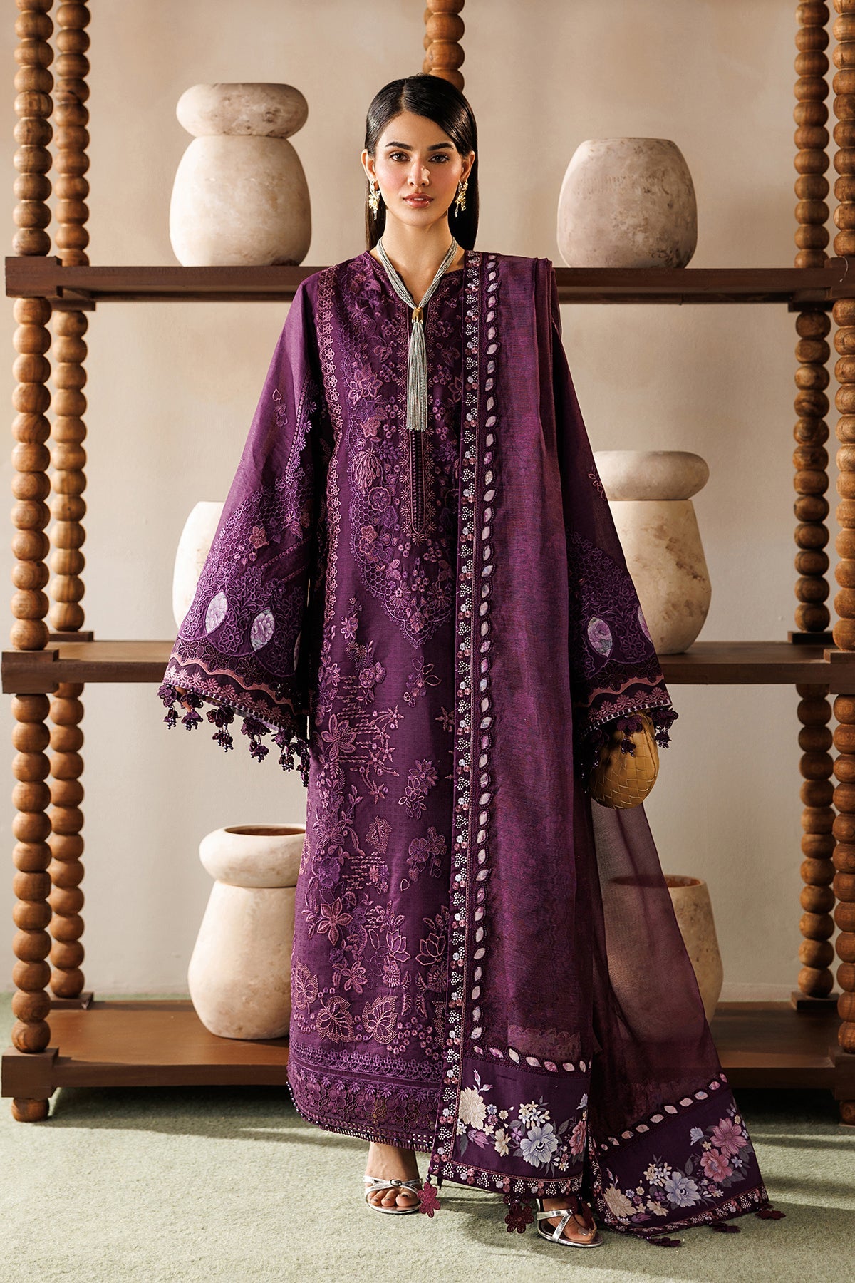 BAROQUE| EMBROIDERED LAWN | EL26-D02