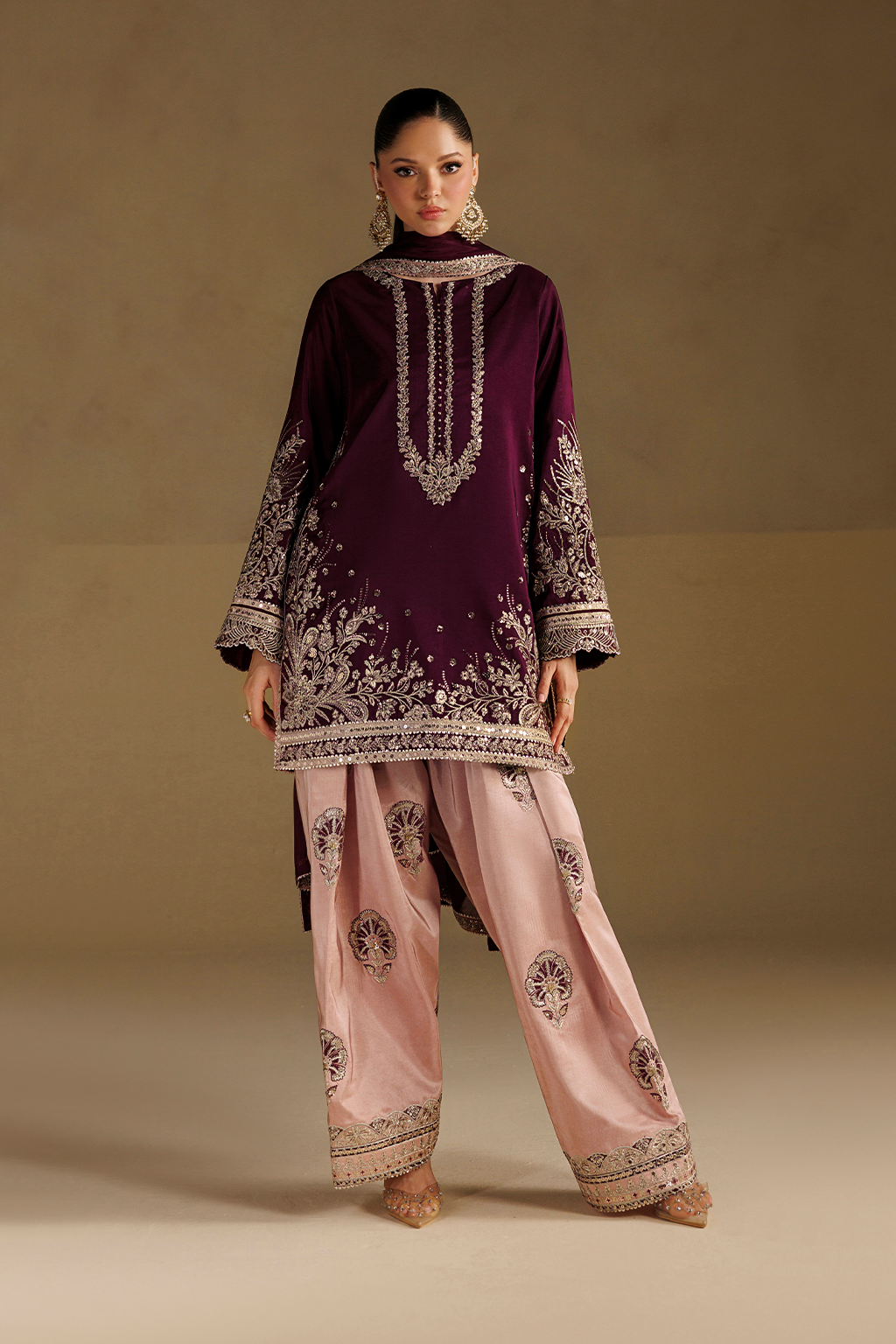 Iznik | Formals 26 Embroidered Ramen Silk | UE-733