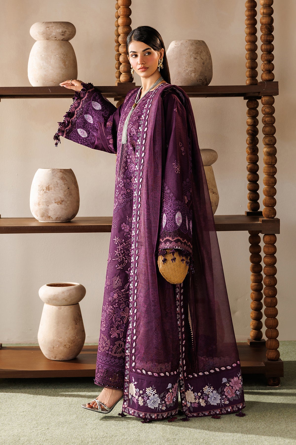 BAROQUE| EMBROIDERED LAWN | EL26-D02