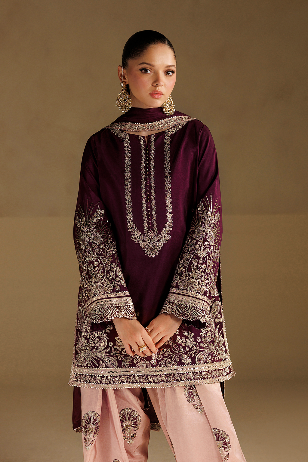 Iznik | Formals 26 Embroidered Ramen Silk | UE-733