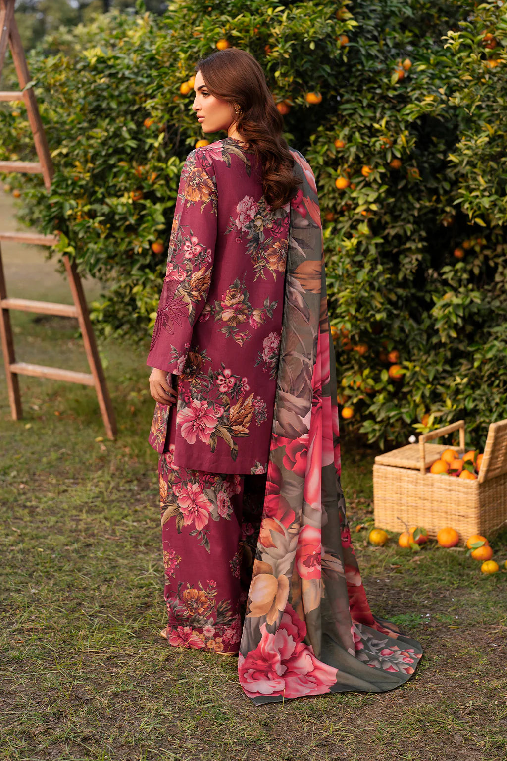 Iznik | Online Exclusive Lawn | UE-385